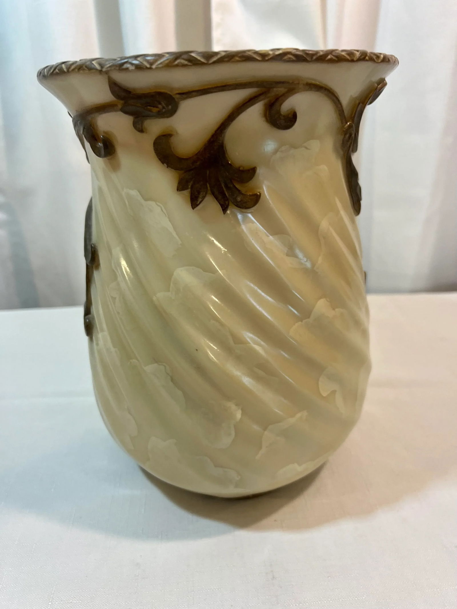 Vintage Dorothy Draper Style Hand Painted Faux Marble Bathroom Wastebasket - 2