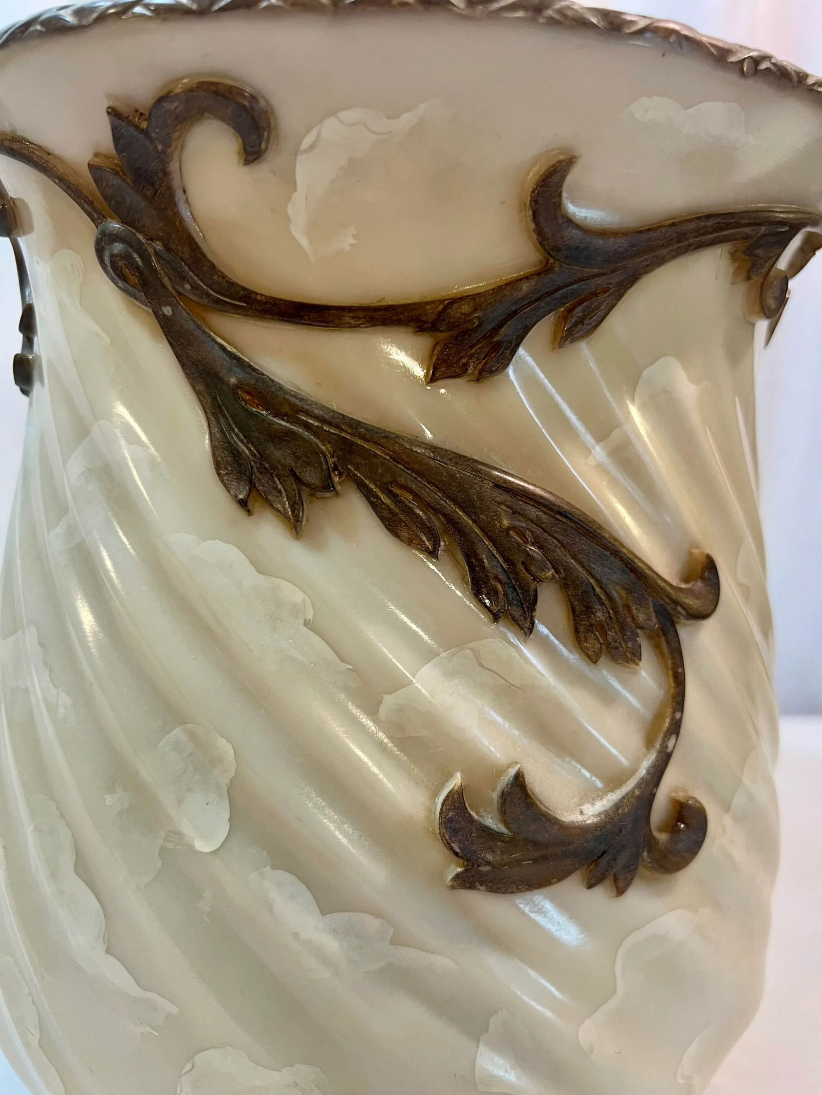 Vintage Dorothy Draper Style Hand Painted Faux Marble Bathroom Wastebasket - 3