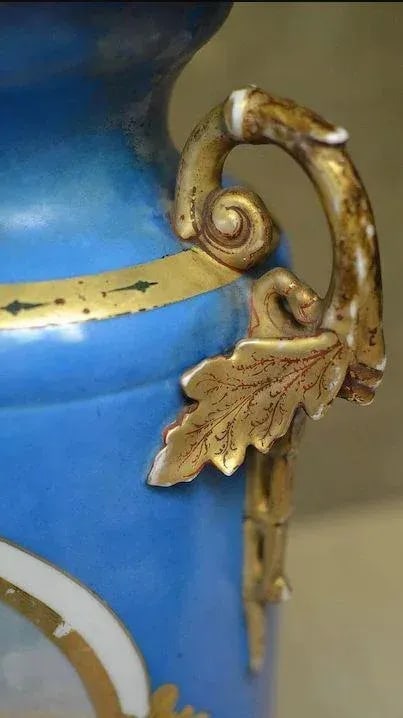 Large Paris Porcelain Hand Painted 3-Light Table Lamp - 7