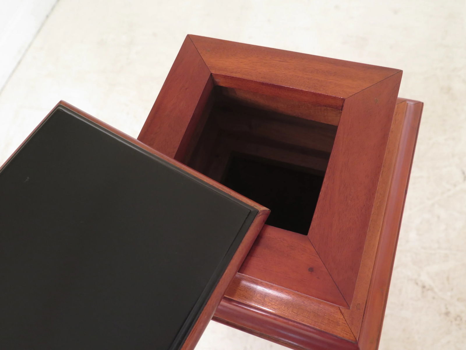 Mahogany Adam Style Carved Pedestals-A Pair - 8