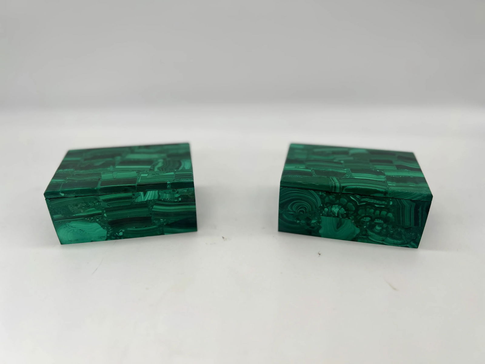 Vintage Pair of Malachite Gemstone Lidded Boxes - 2