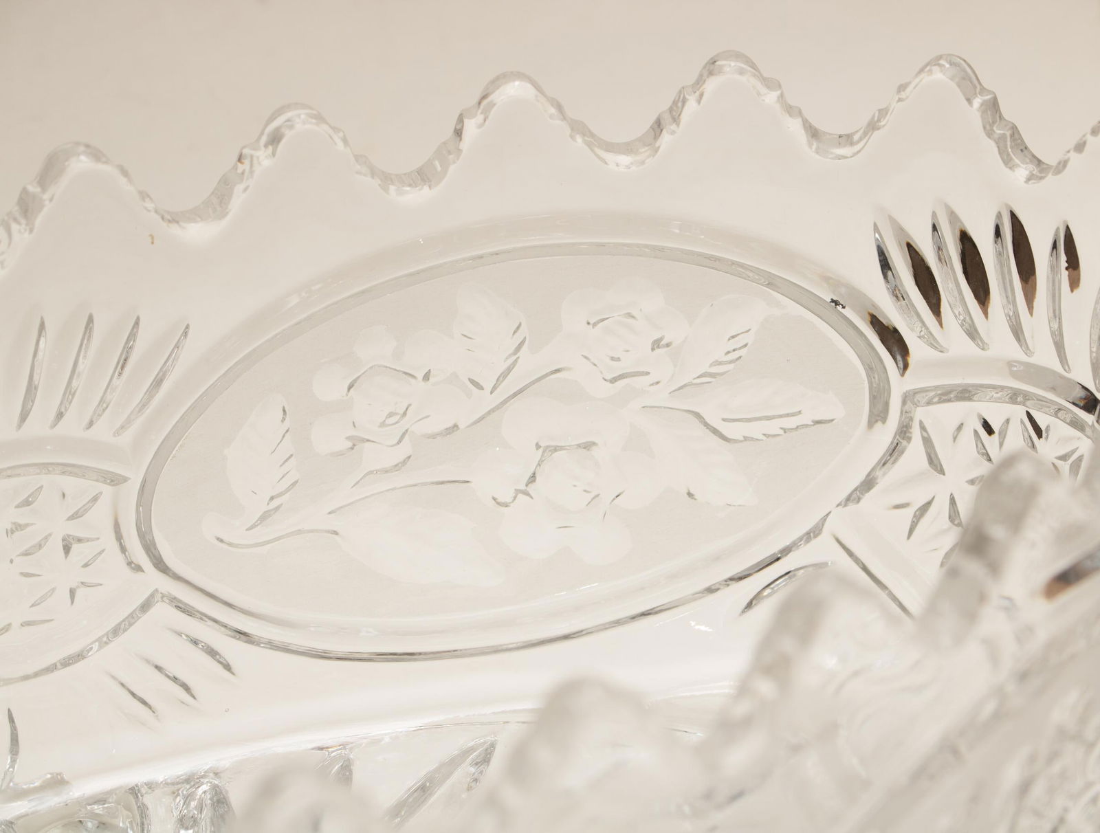 Bohemian Crystal Large Footed Serving Bowl, Circa 1970s - 8
