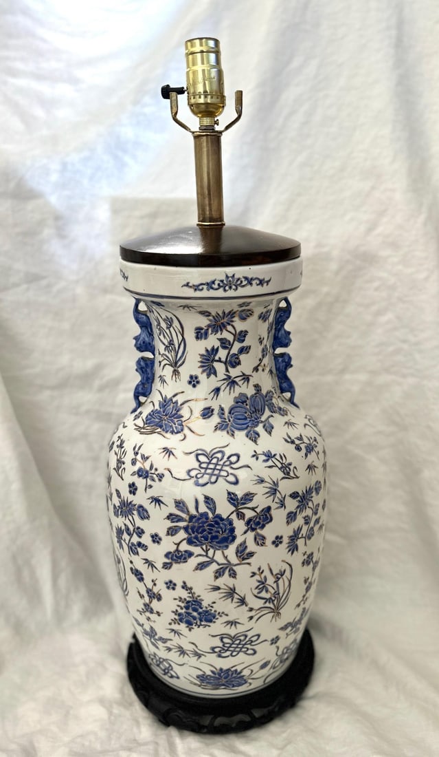 Vintage Chinoiserie Blue & White Vase Table Lamp - 5