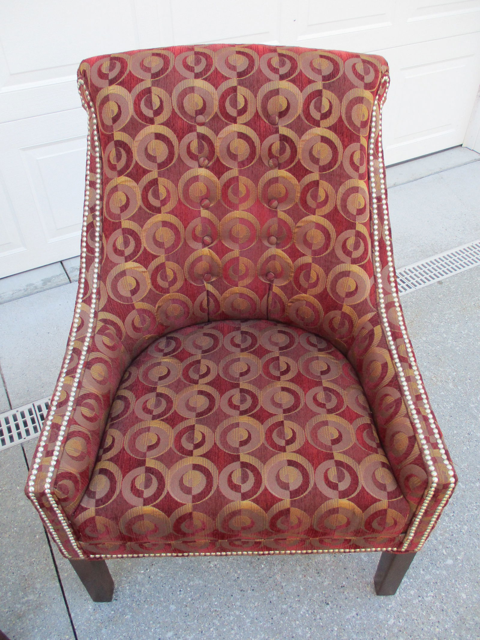 Maroon Hekman Howard Miller Tufted Side Chairs - 9