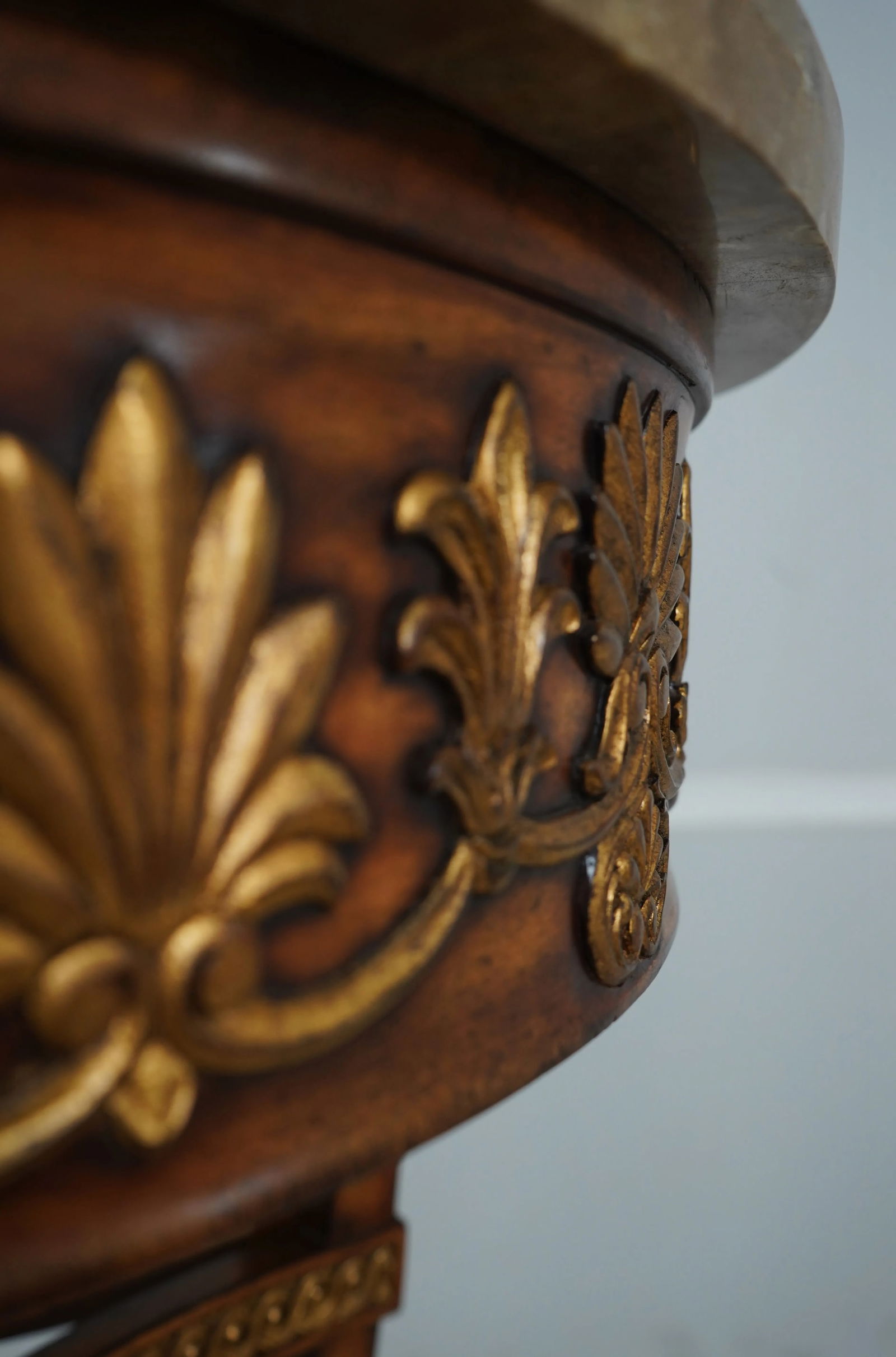 Maitland Smith Large Marble Top Neoclassical Pedestal - 6