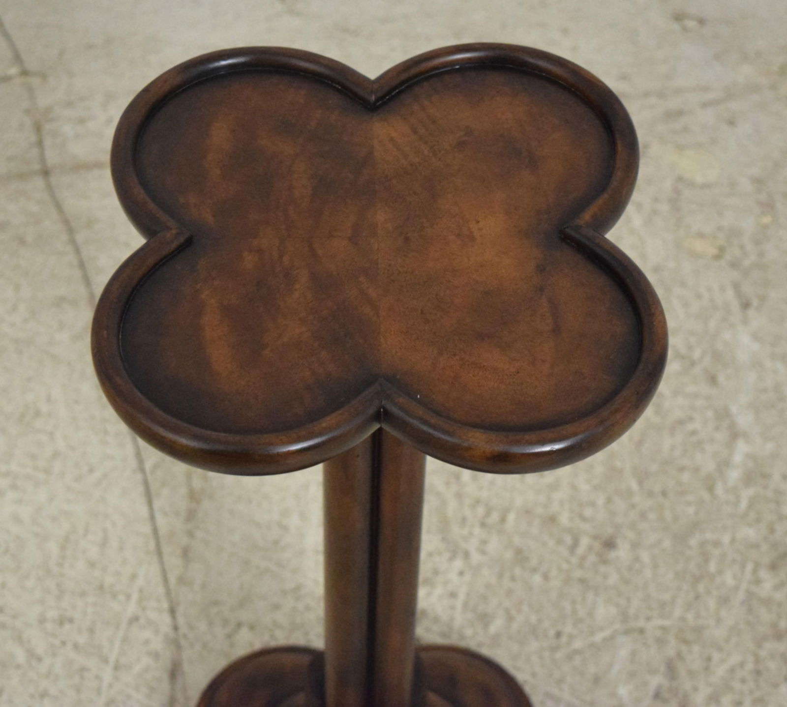 Century Monarch Collection Mahogany Pedestal Table - 2