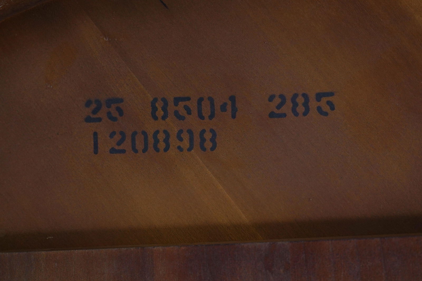 Ethan Allen Neoclassical Round Pedestal Table - 12