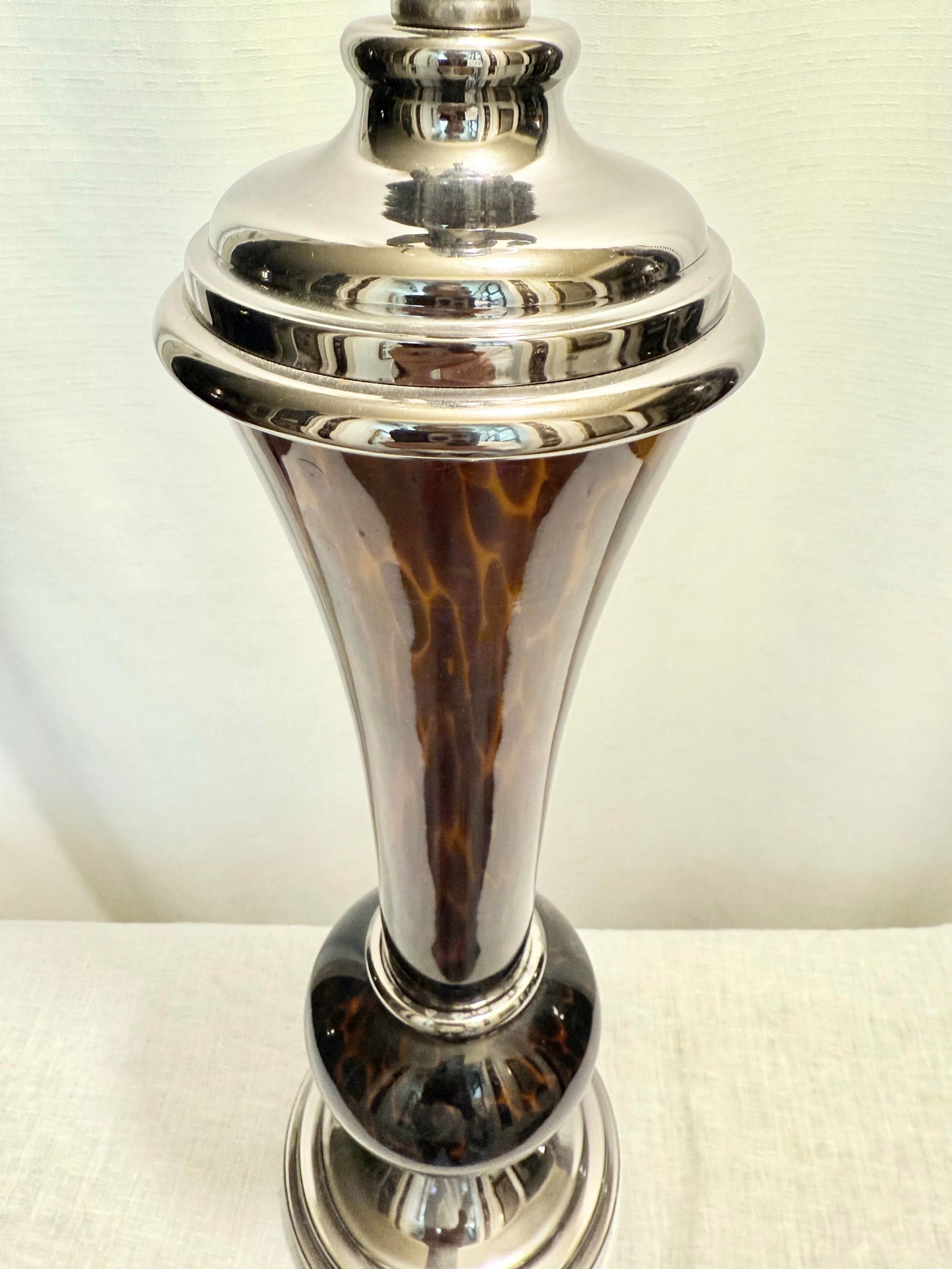 Stunning Vintage Late Twentieth Century Amber Faux Tortoise Shell Table Lamp - 6