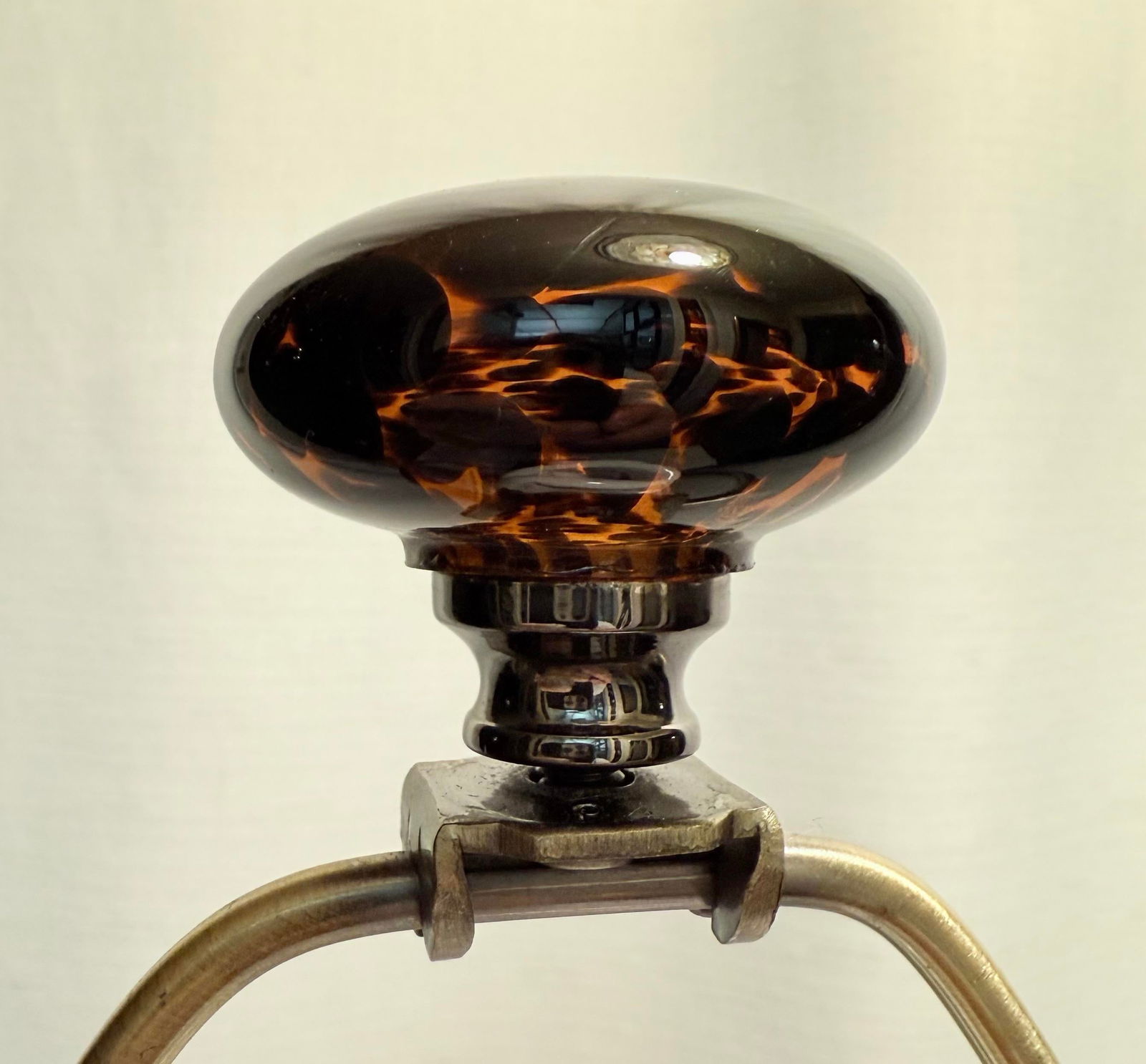 Stunning Vintage Late Twentieth Century Amber Faux Tortoise Shell Table Lamp - 7