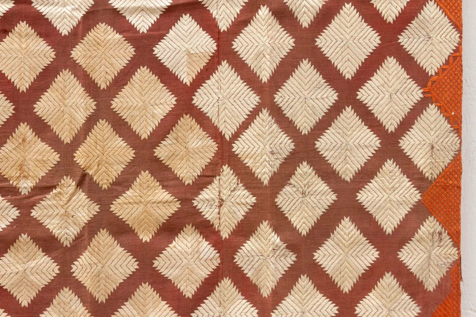 Fine Saffron Bagh Phulkari Silk Throw - 9