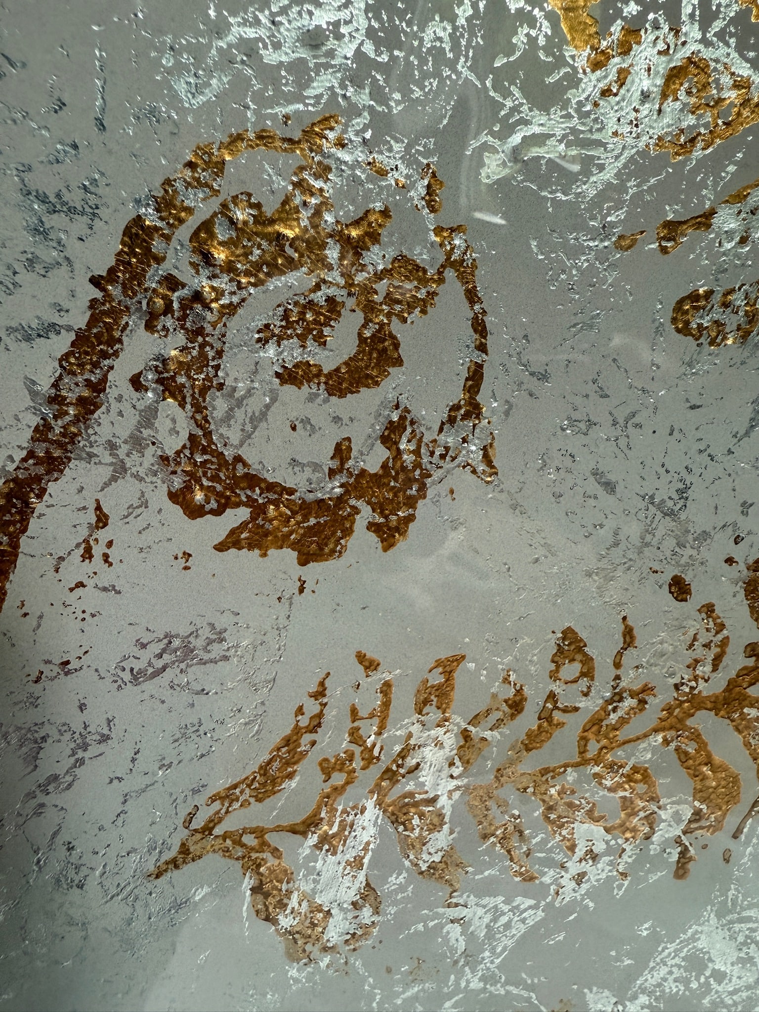 Late 20th Century Tony Evans Painted Art Glass Decorative Plate - 4