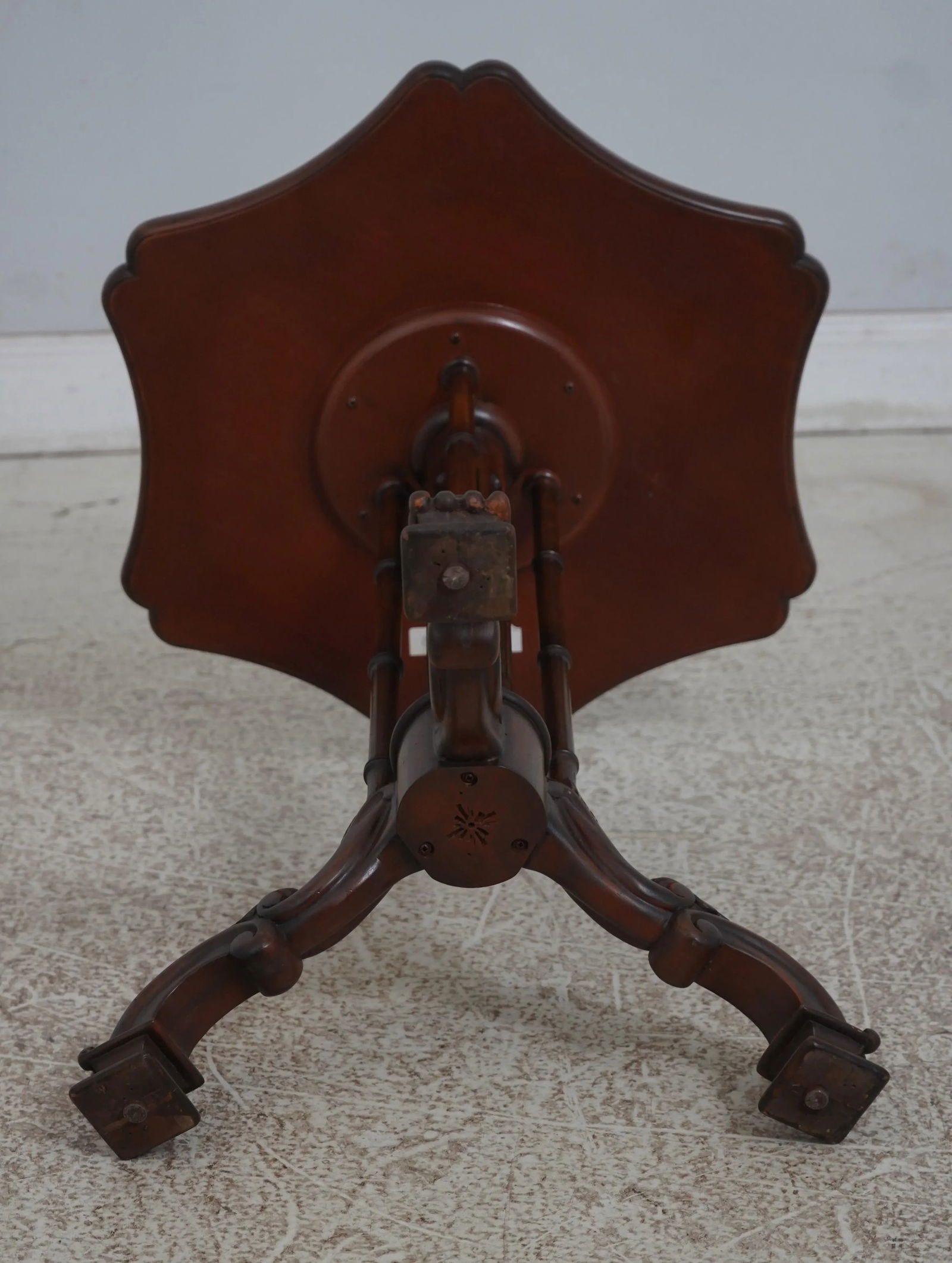 Maitland Smith Baroque Style Mahogany Pedestal Table - 11