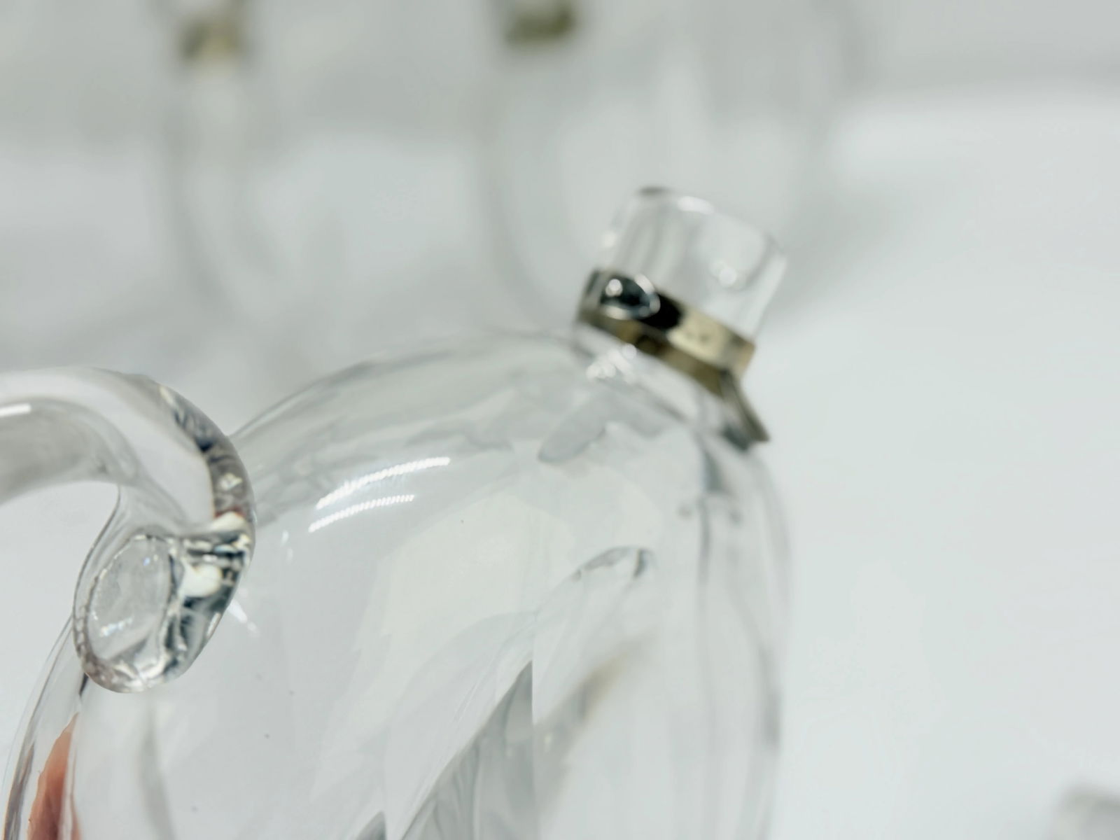 Set of 5 Crystal Liqueur Decanters by Jacques Adnet for Baccarat, Circa 1930 - 5