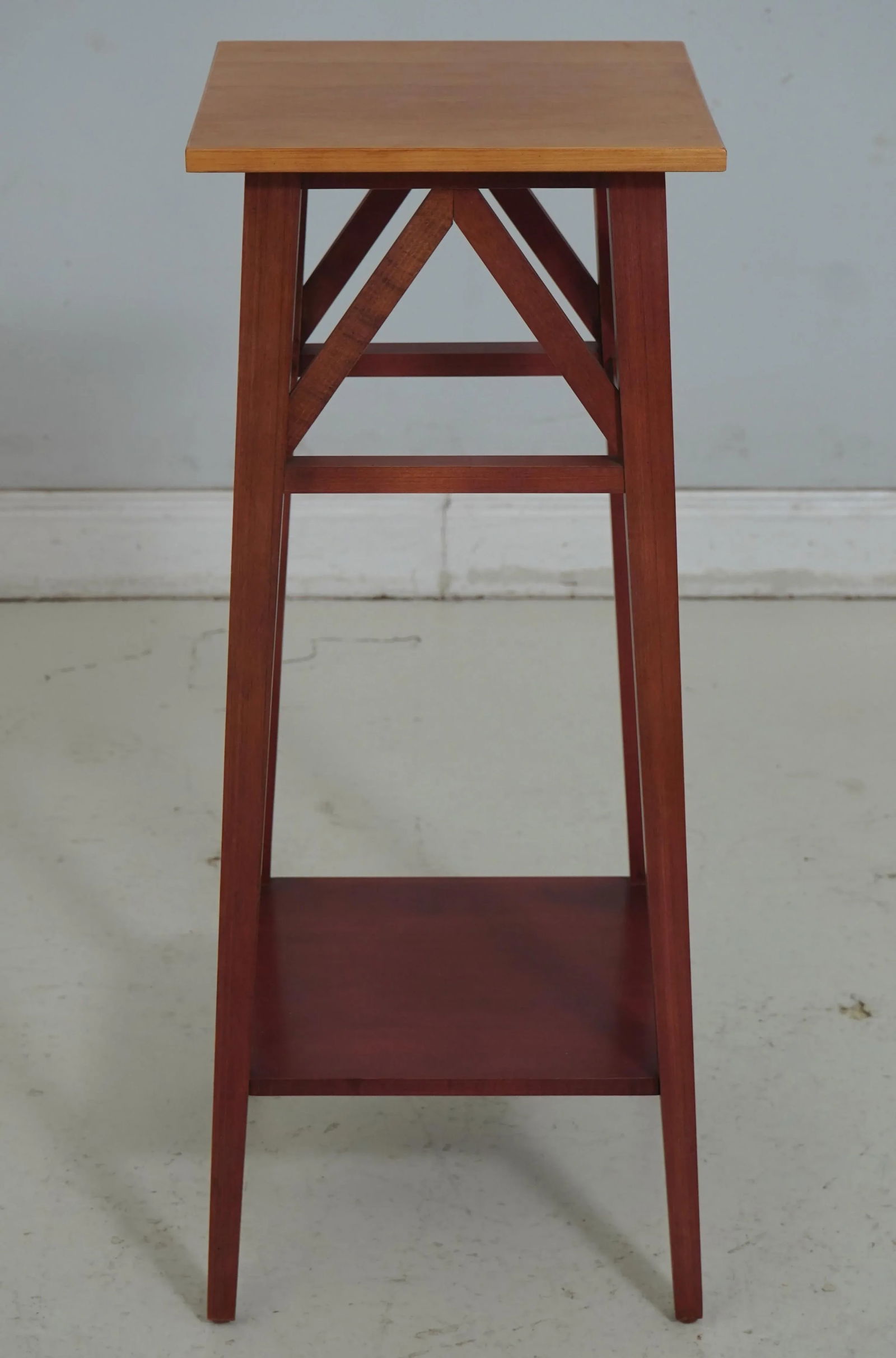 Ethan Allen Country Style Painted Finish Pedestal Stand - 2