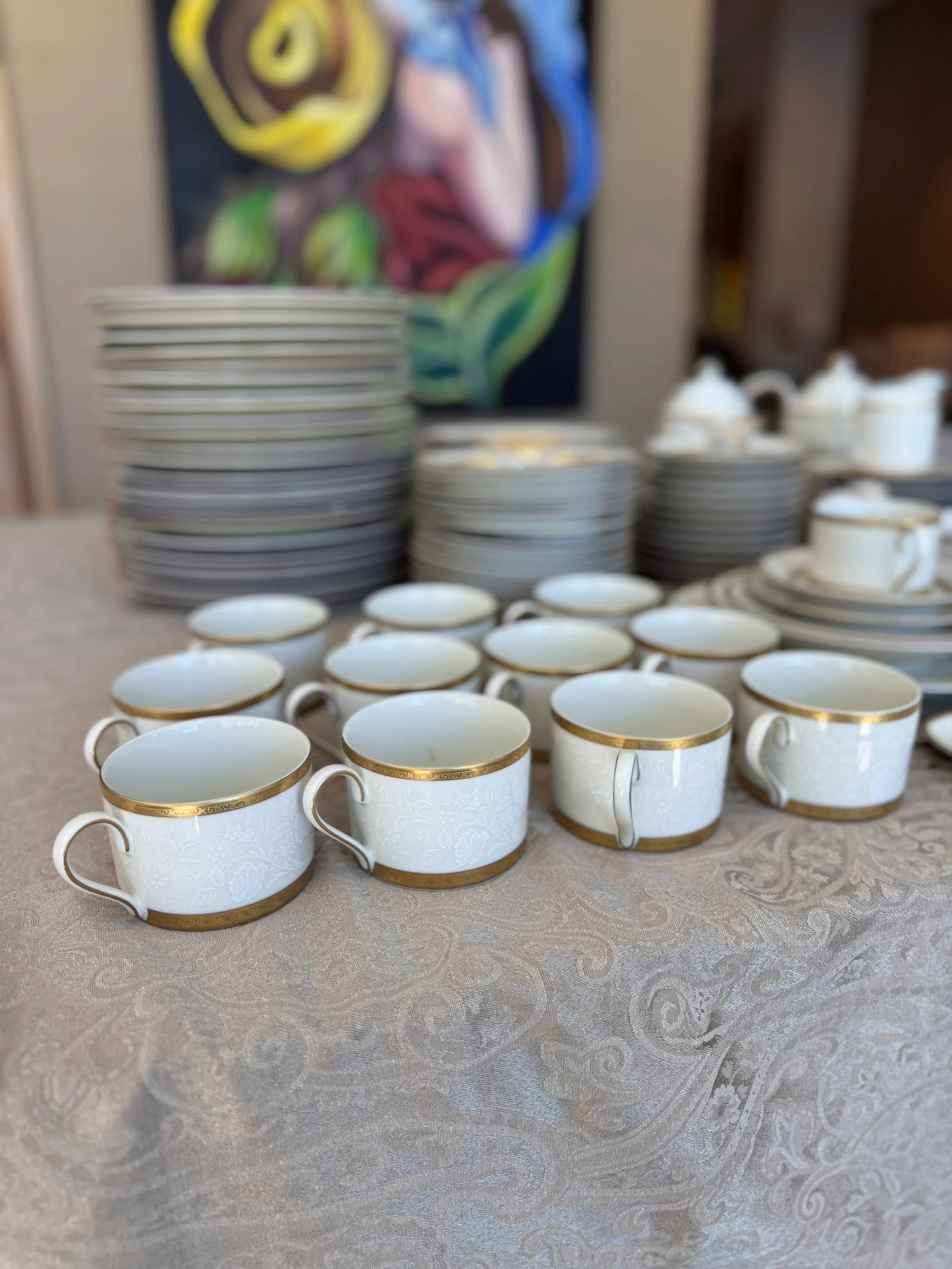 Late 20th Century Mikasa Antique Lace Fine China 6 Piece Place Setting - 85 Pieces - 3