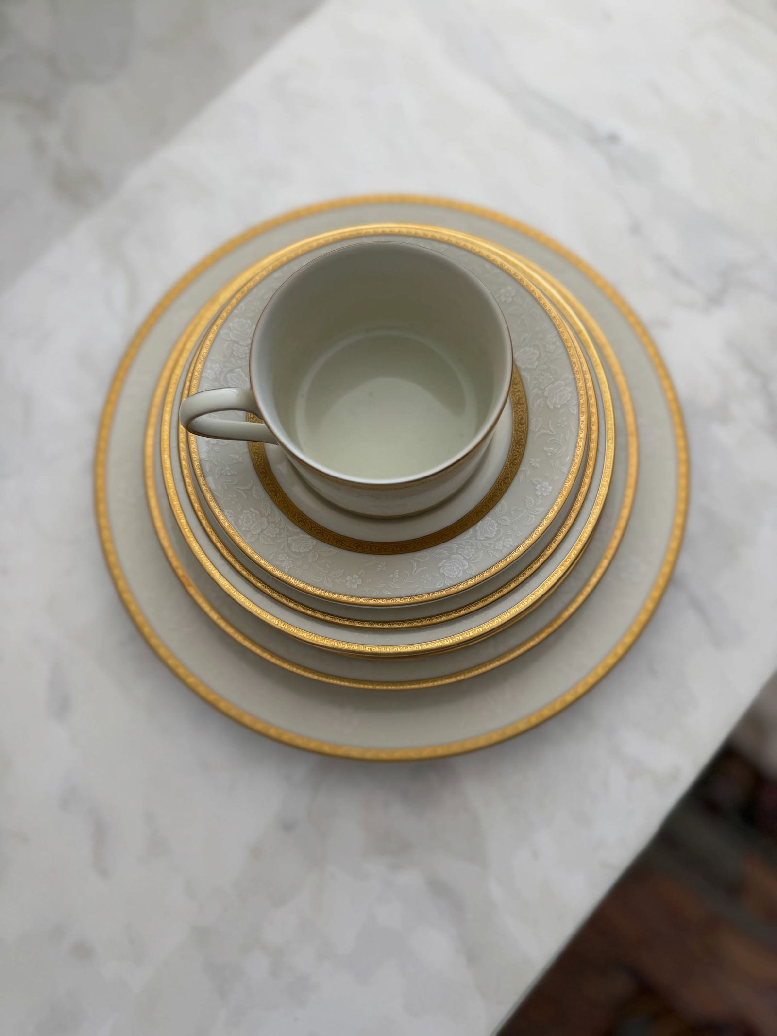 Late 20th Century Mikasa Antique Lace Fine China 6 Piece Place Setting - 85 Pieces - 6