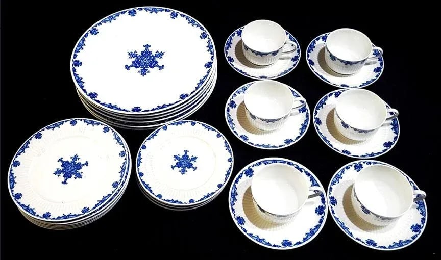 Saint Cloud by Ceralene Limoges China - 28 Piece Set - 4