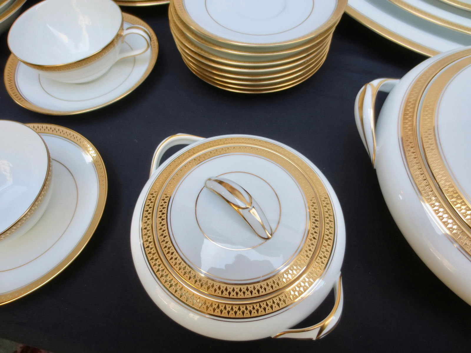 Noritaki Dinnerware Set of Goldridge Pattern -Set of 101 Pieces - 8