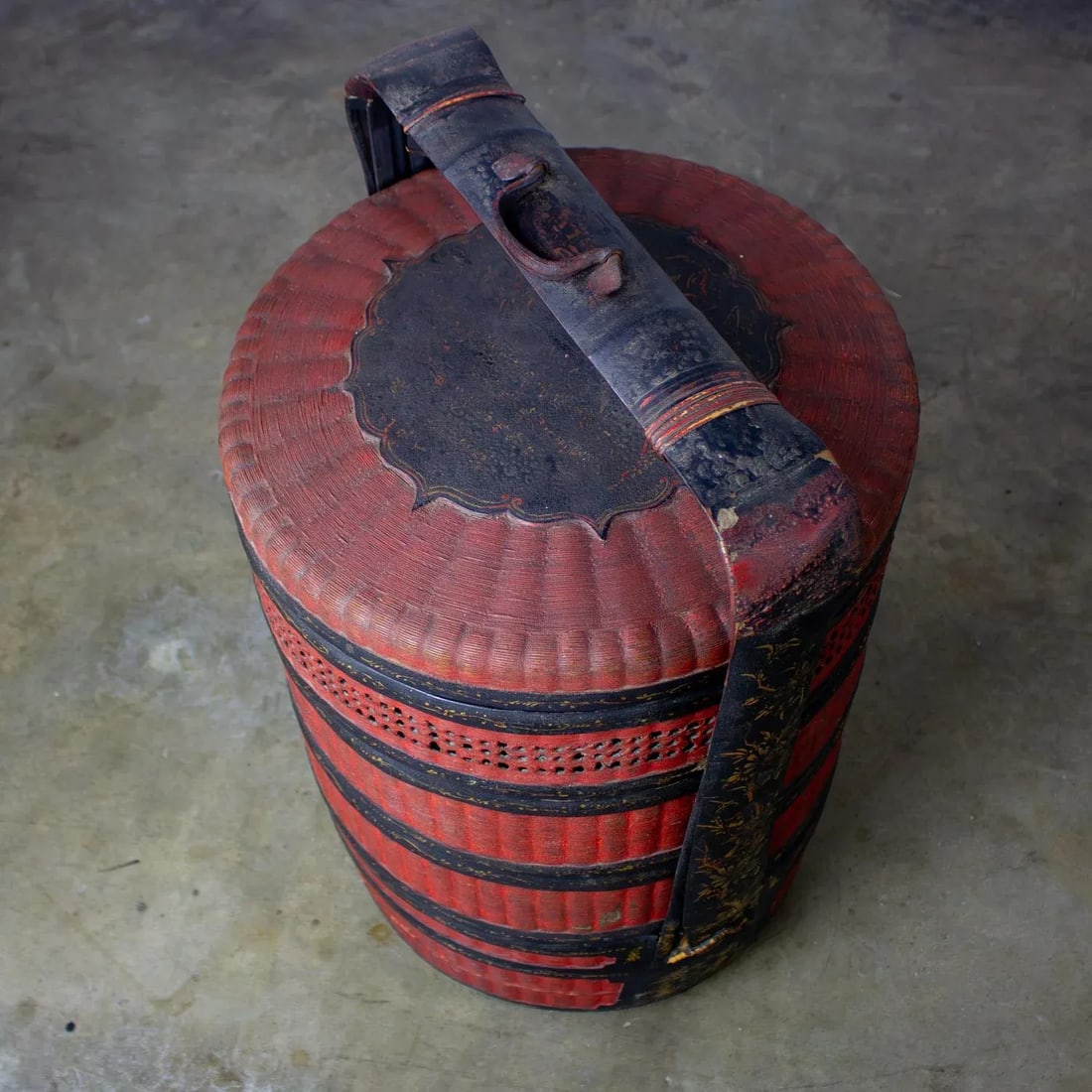 19th Century Antique Asian Red & Black Lacquer 4 Tier Woven Grass Stackable Chinese Wedding Basket - 10