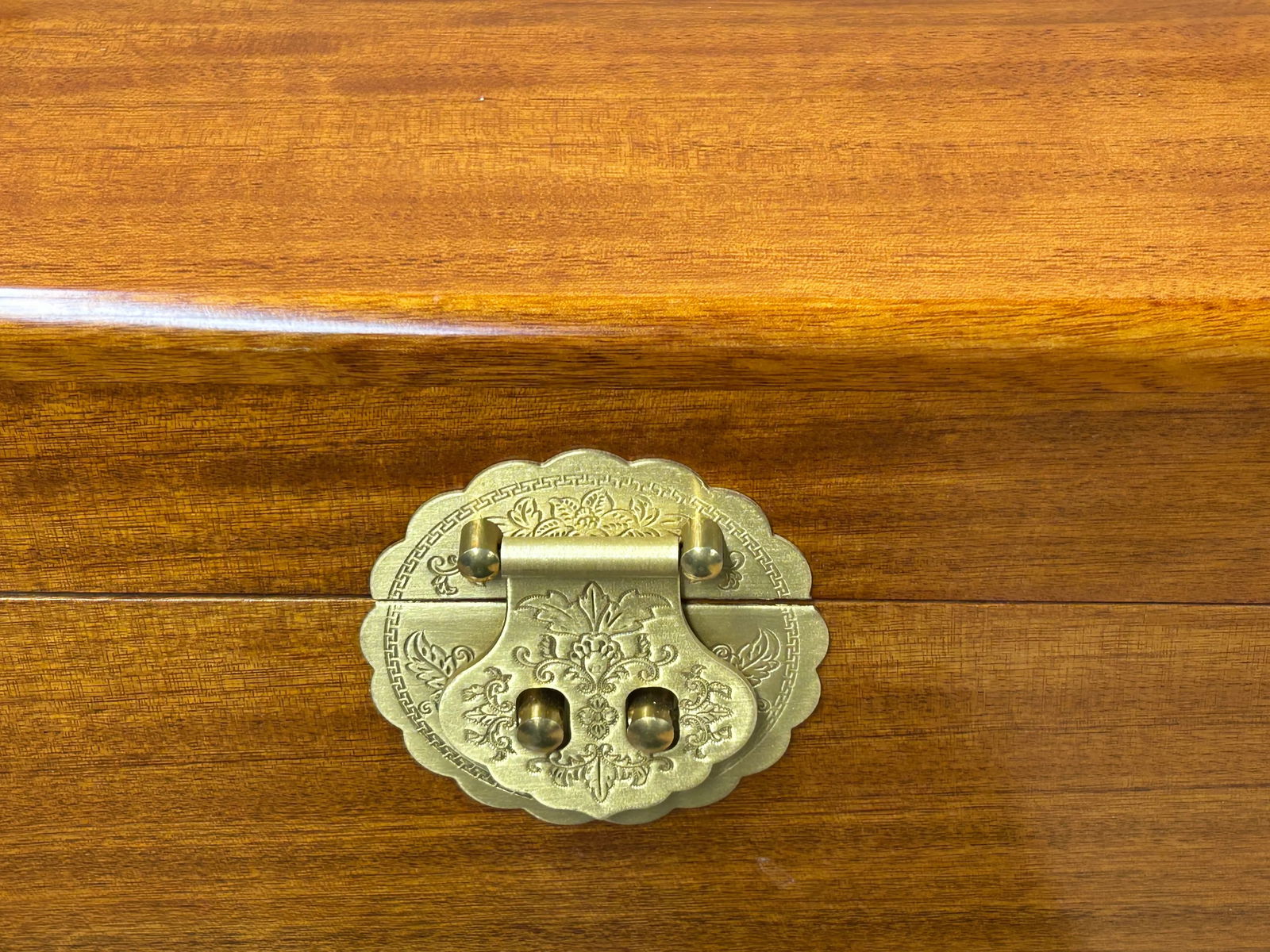 Chinese Medium Brown Rectangular Camphor Wood Storage Box Chest - 8