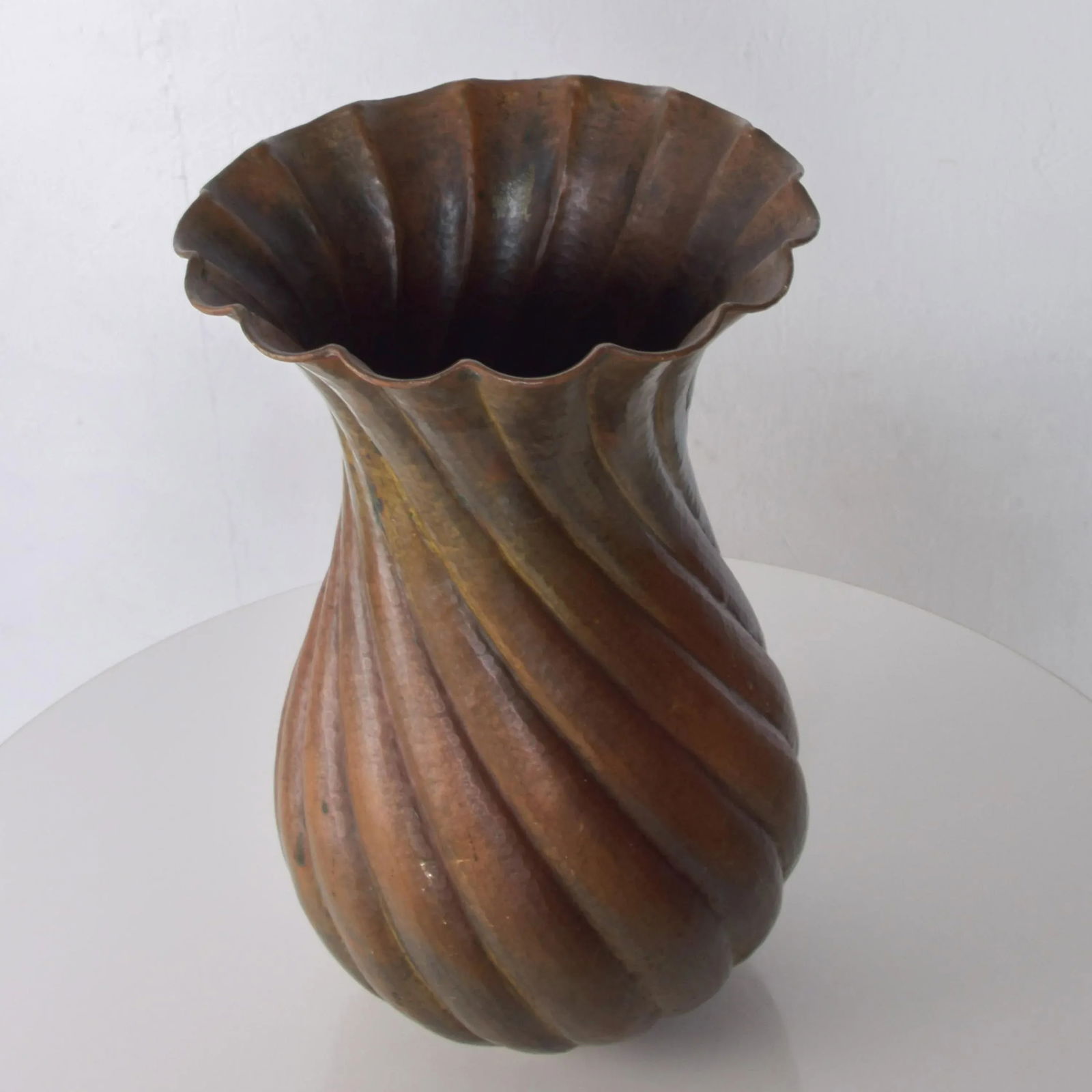 1950s Egidio Casagrande Italia Patinated Brass Vase - 7