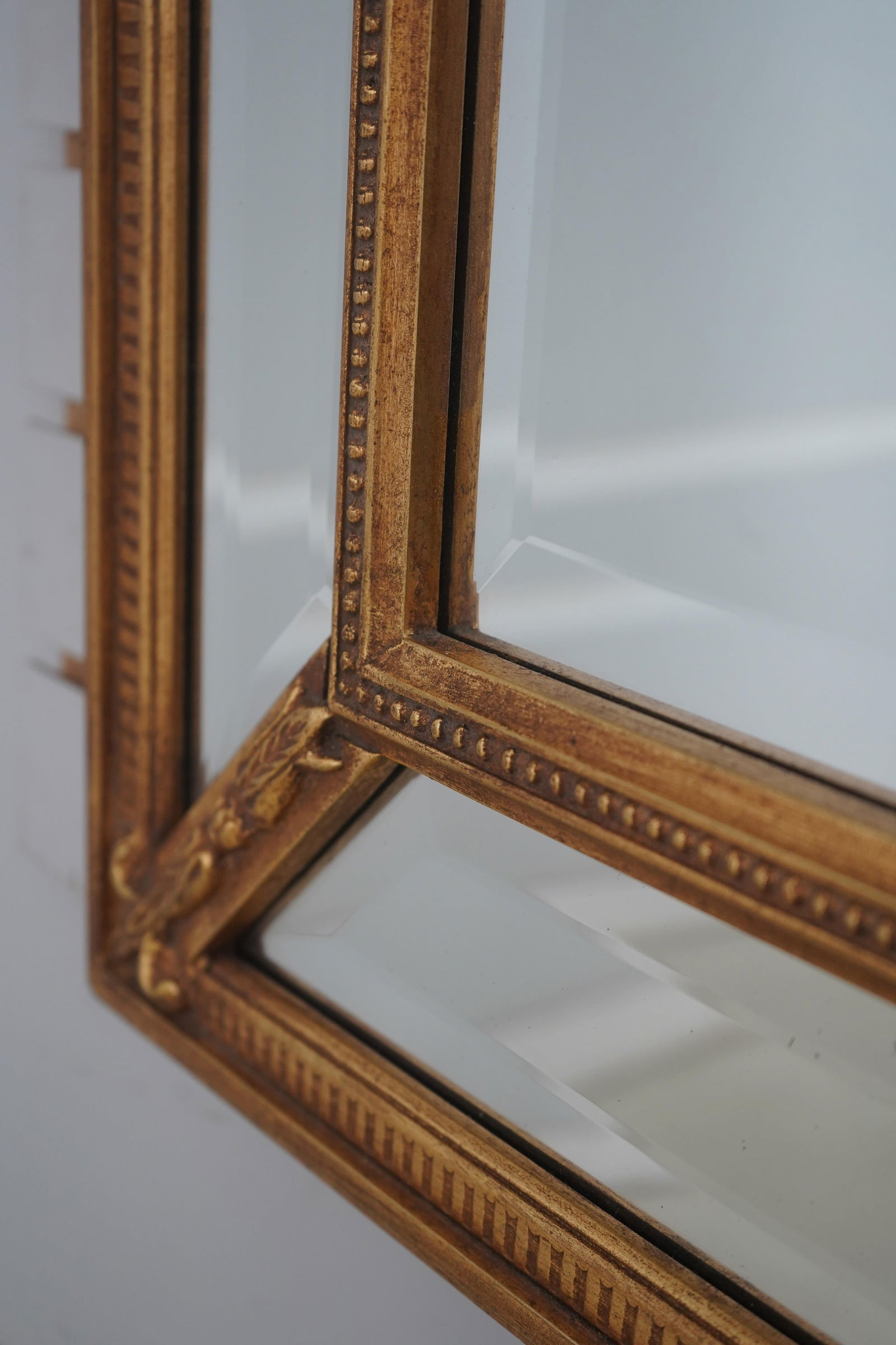 Friedman Brothers Model 6943 Gold Frame Mirror - 8