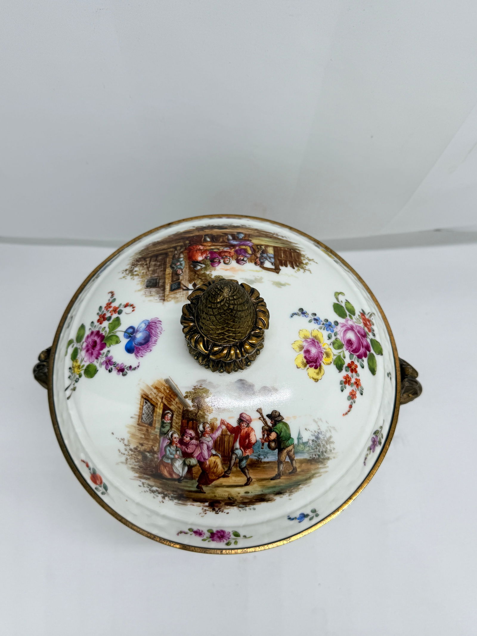 Large Samson Porcelain and Ormolu Covered Urn in the Meissen Style, Late 19th C - 11