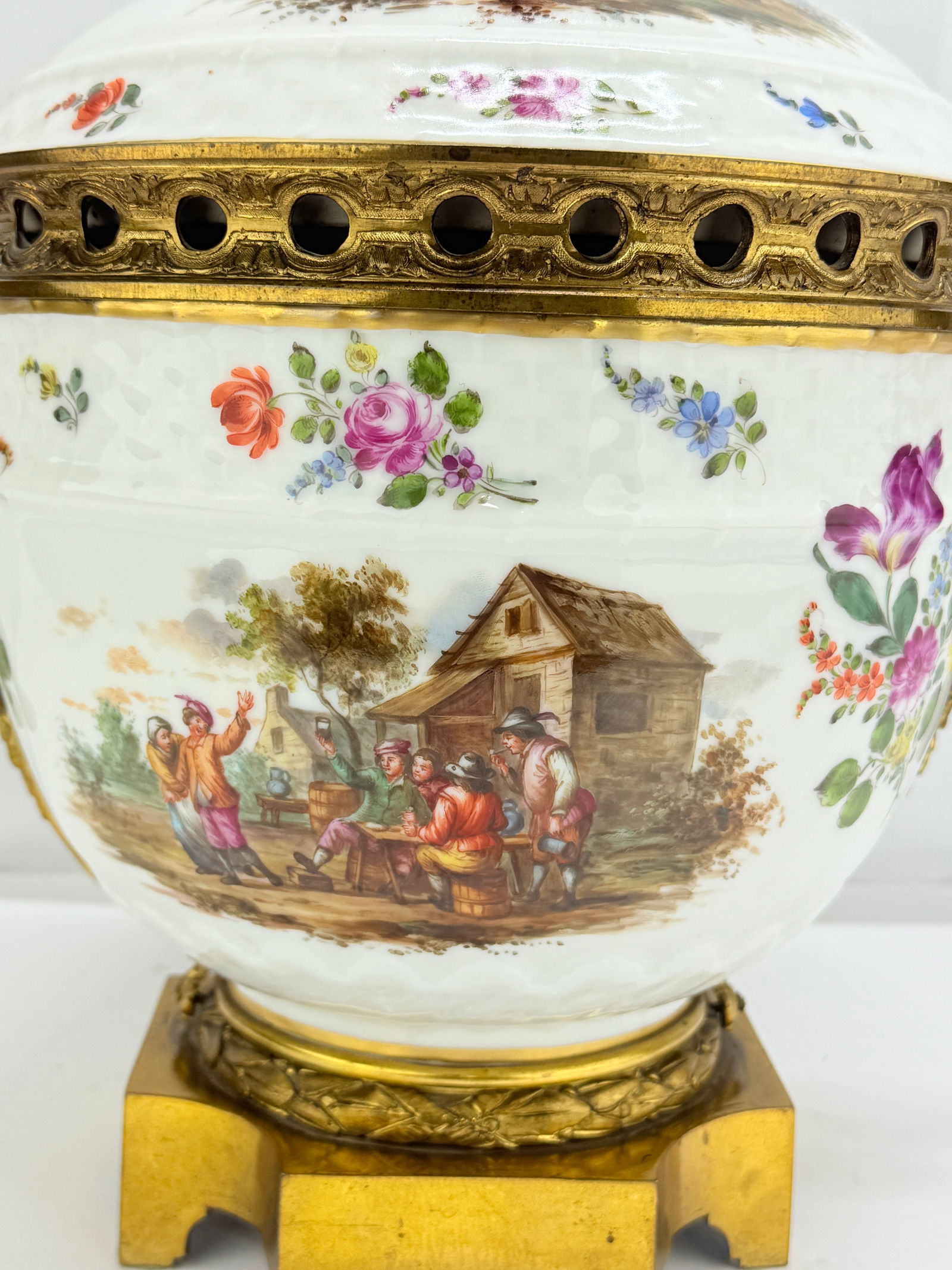 Large Samson Porcelain and Ormolu Covered Urn in the Meissen Style, Late 19th C - 6