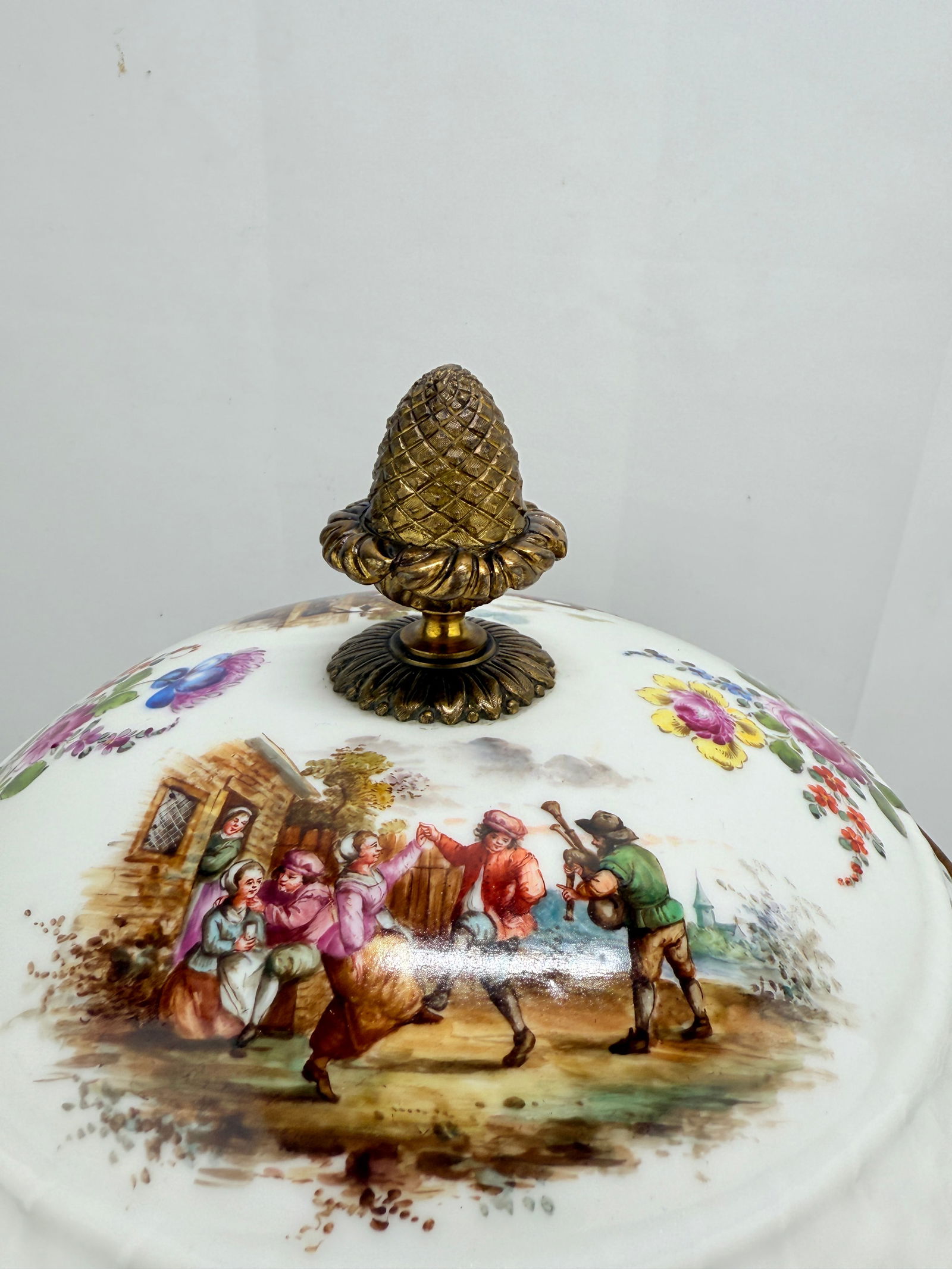 Large Samson Porcelain and Ormolu Covered Urn in the Meissen Style, Late 19th C - 7