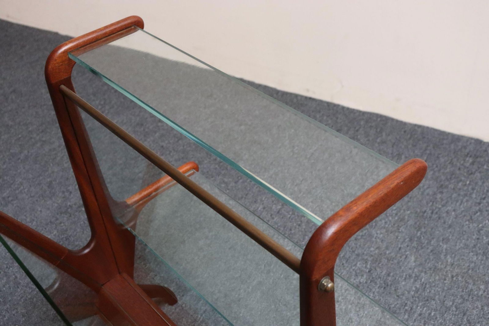 Vintage Italian Modern Sculptural Walnut, Brass and Glass Magazine Rack / Stand - 13