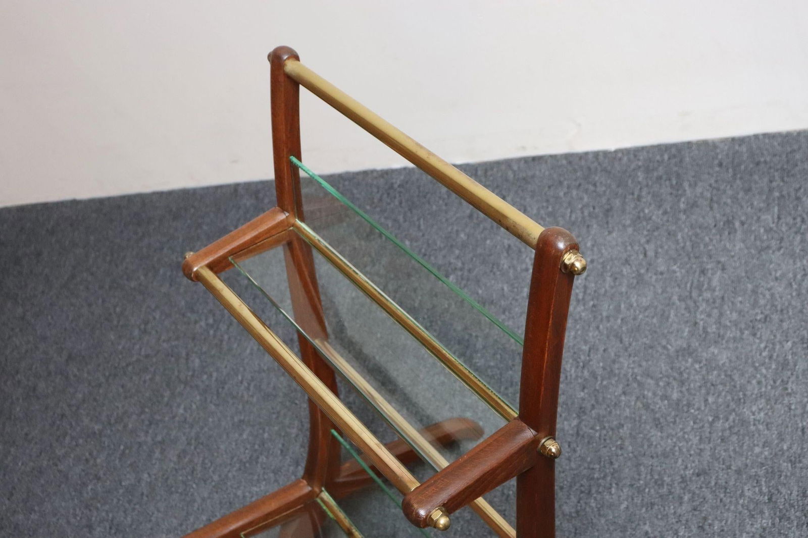 Italian Modernist Sculptural Walnut, Brass and Glass Magazine Rack / Stand - 12