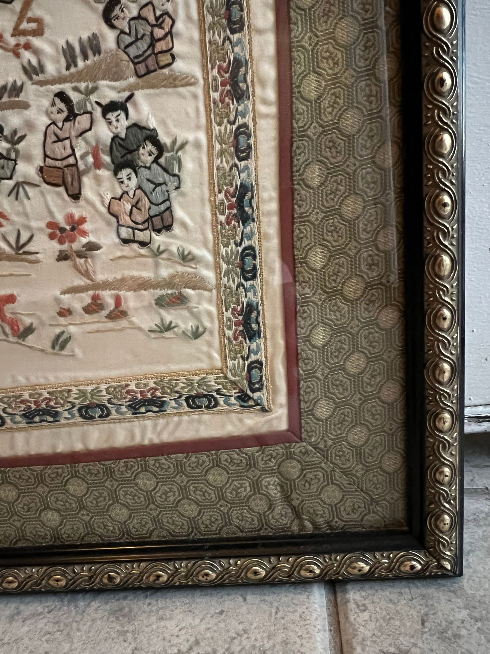 Vintage Framed Hand Embroidered Chinese Silk Tapestry 100 Children at Play - 4