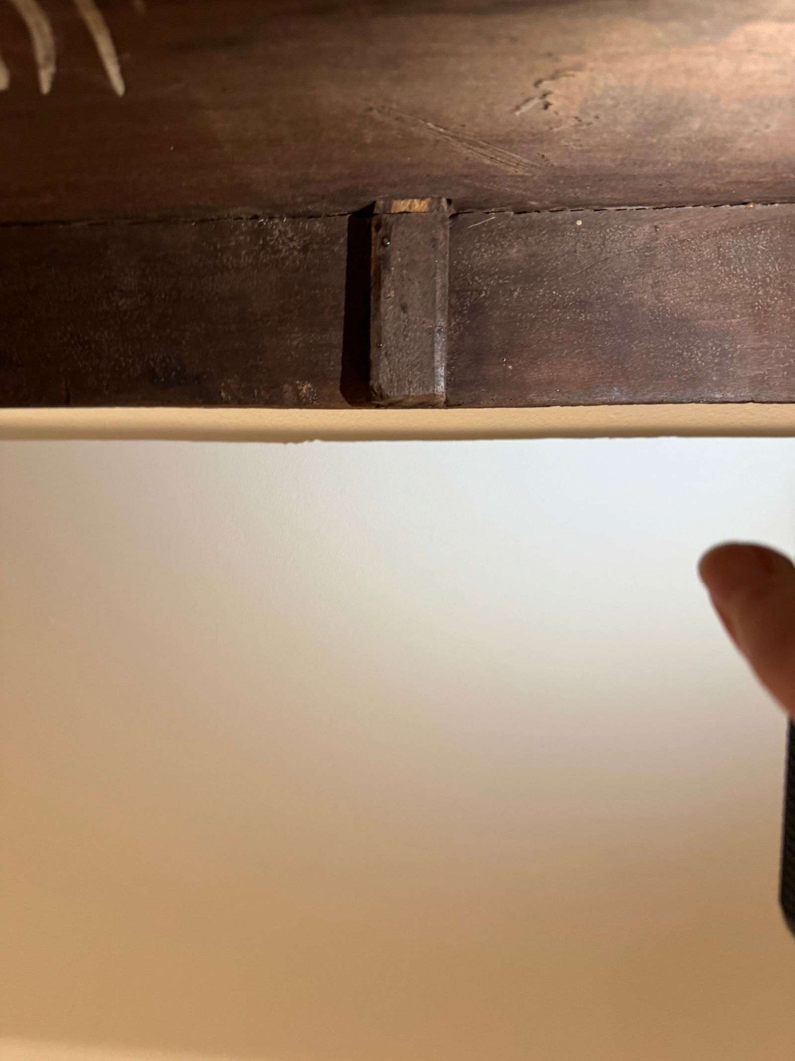 Hand-Carved Chinese Elm Altar Console Table - Cloud Scroll Carvings - Early 20th Century - 8