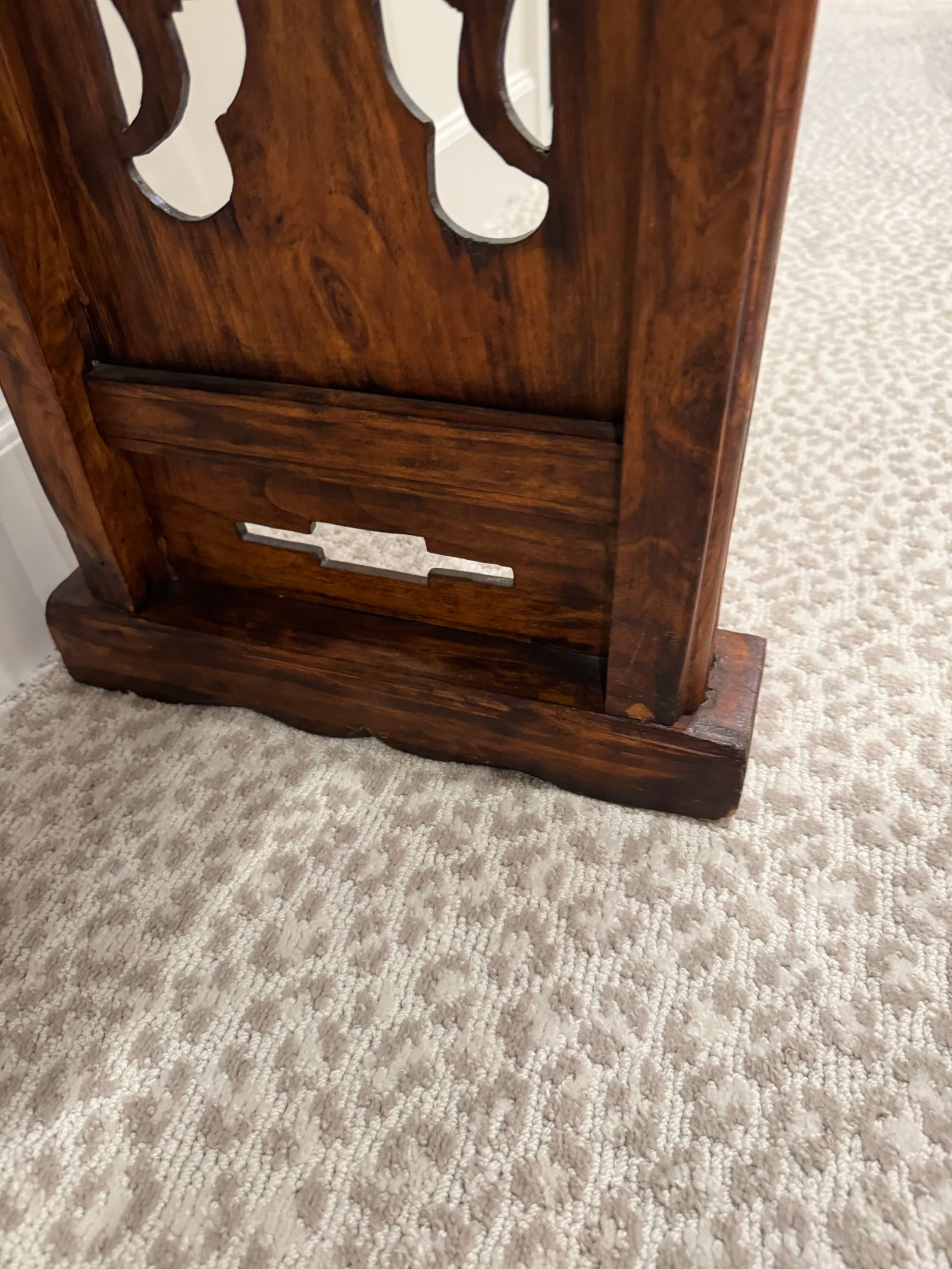 Hand-Carved Chinese Elm Altar Console Table - Cloud Scroll Carvings - Early 20th Century - 9