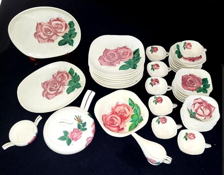 1940s Red Wing Pottery Dinnerware Set Hand Painted - 35 Pieces - 2
