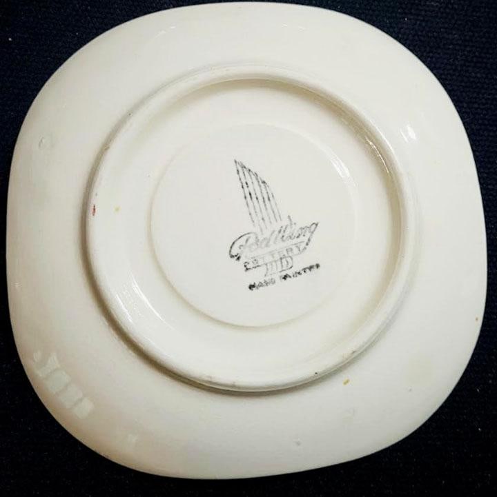 1940s Red Wing Pottery Dinnerware Set Hand Painted - 35 Pieces - 9