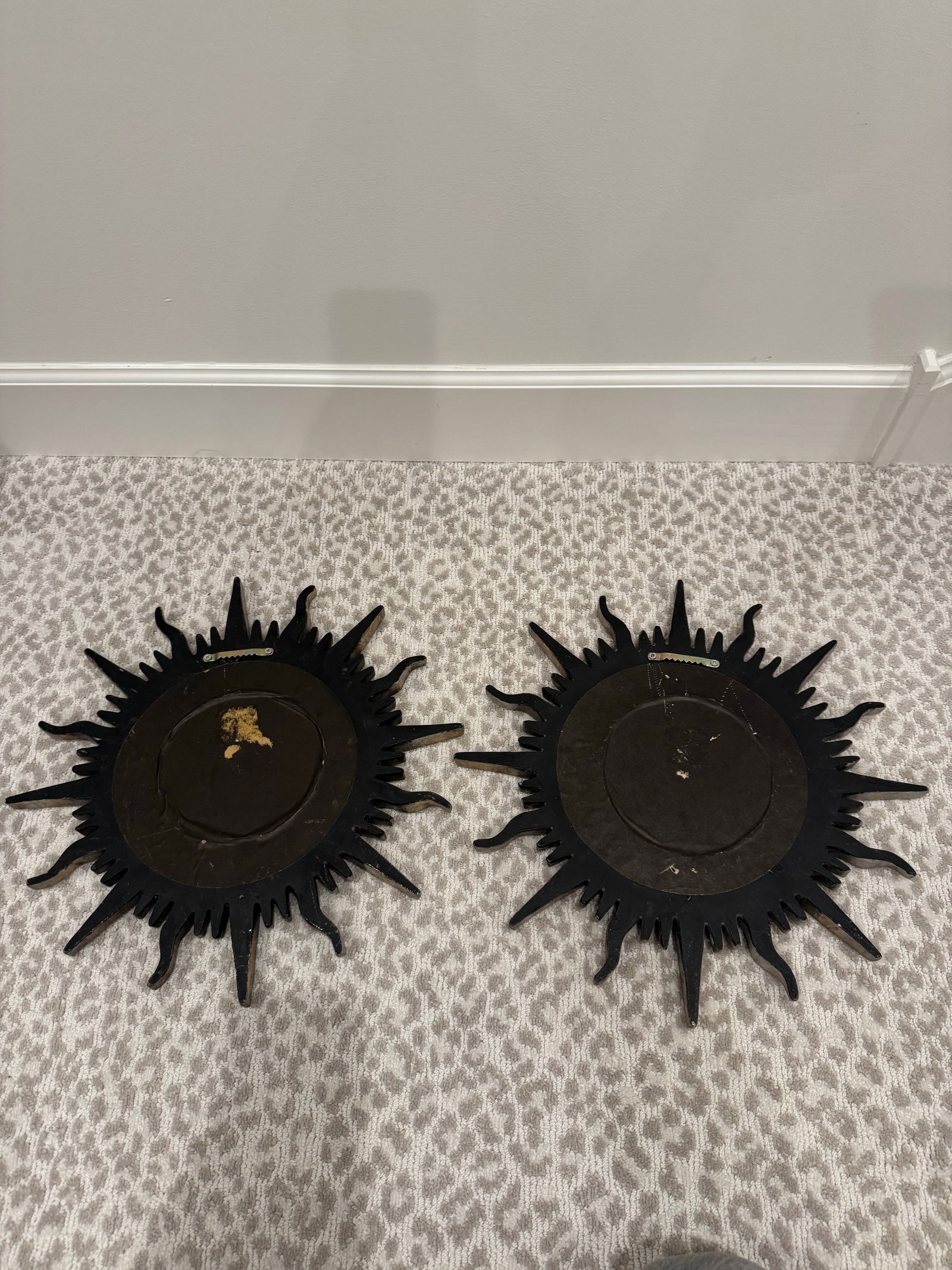 Vintage Silver and Gilt Sunburst Mirrors – A Pair. Heavy Plaster Hollywood Regency / Spanish - 6