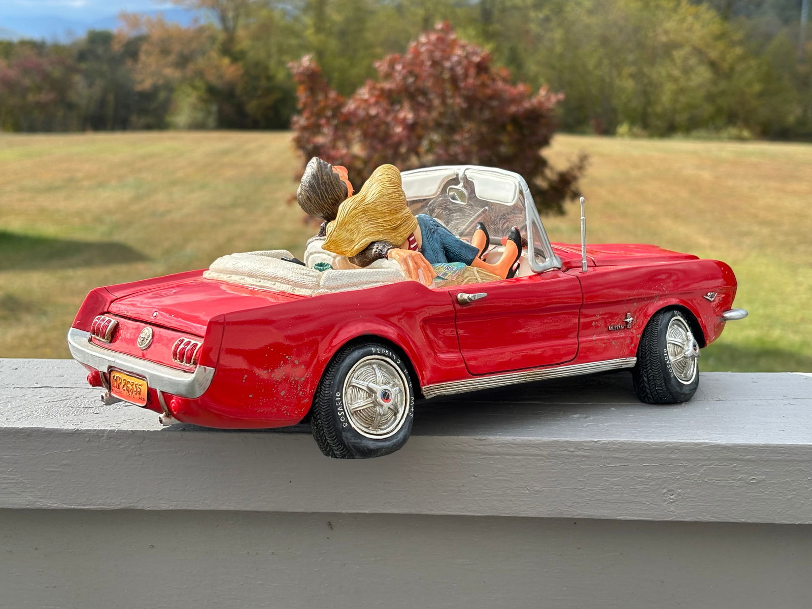 1965 Ford Mustang - Original Whimsical Sculpture by Guillermo Forchino - Paris, 2014 - 6