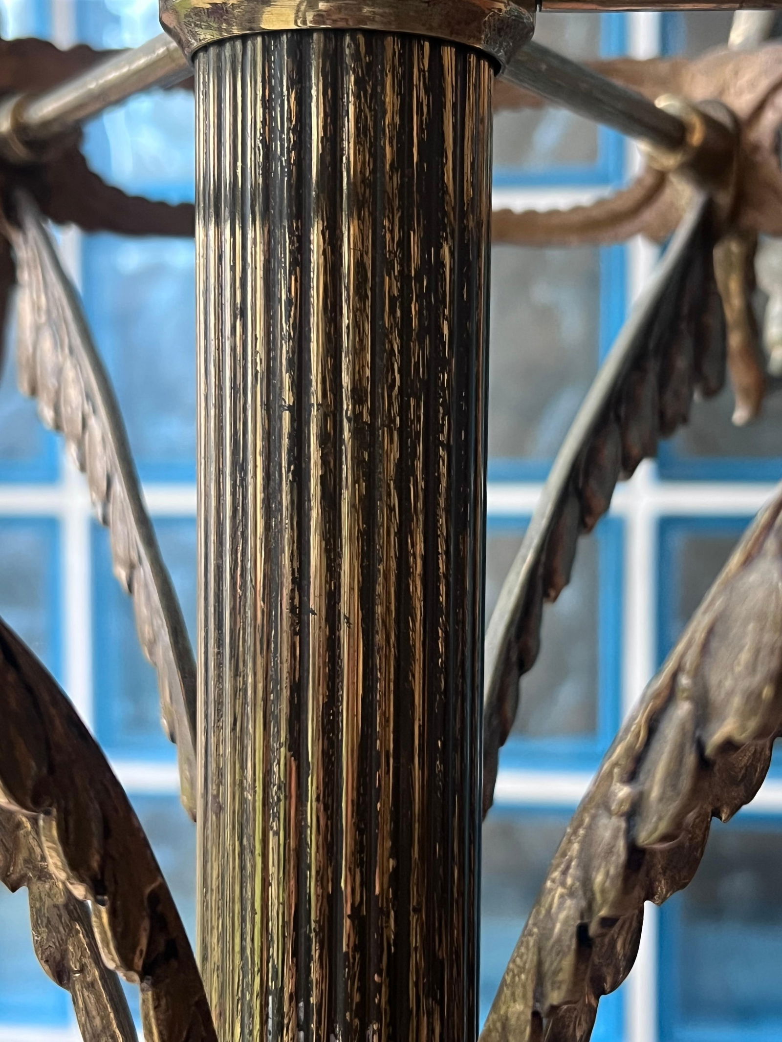 Early 20th Century Bronze and Brass Burnished Art Nouveau Belle Epoque Hanger, Bronze Grifone Feet - 13