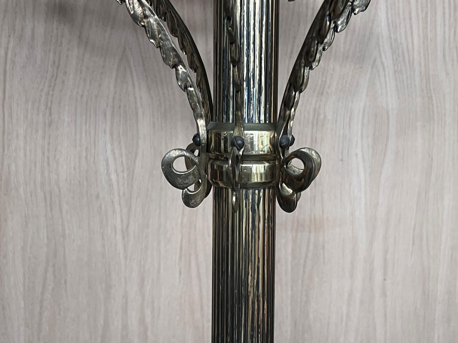 Early 20th Century Bronze and Brass Burnished Art Nouveau Belle Epoque Hanger, Bronze Grifone Feet - 7