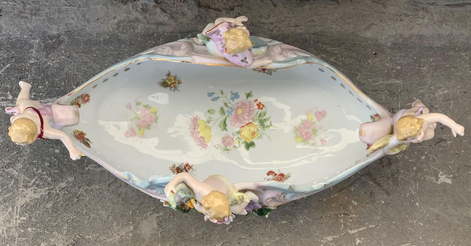 Late 19th Century RococÃ³ Porcelain Figural Cherub Jardinière or Centerpiece Bowl by - 4