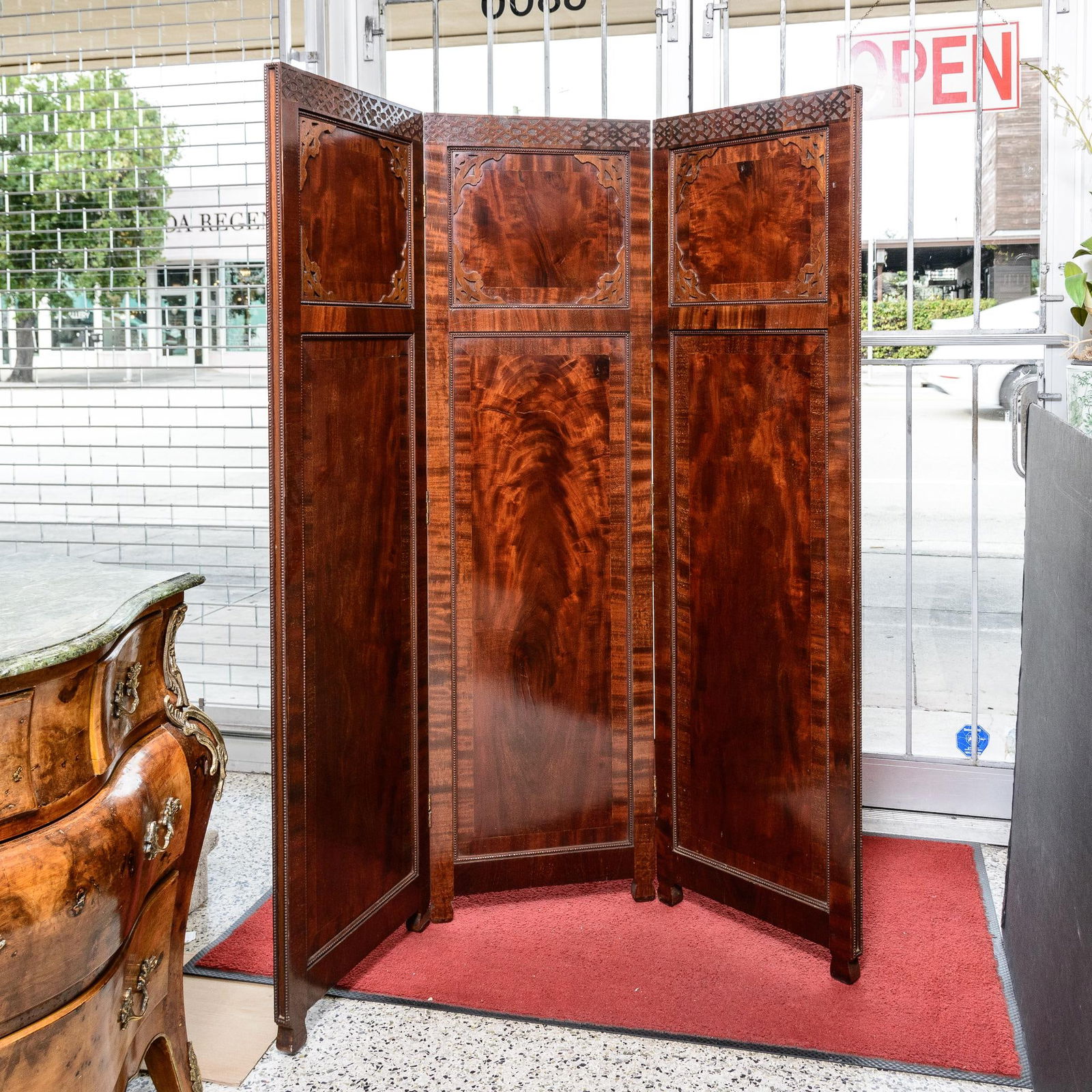 English Mahogany Three Panel Room Screen - 2