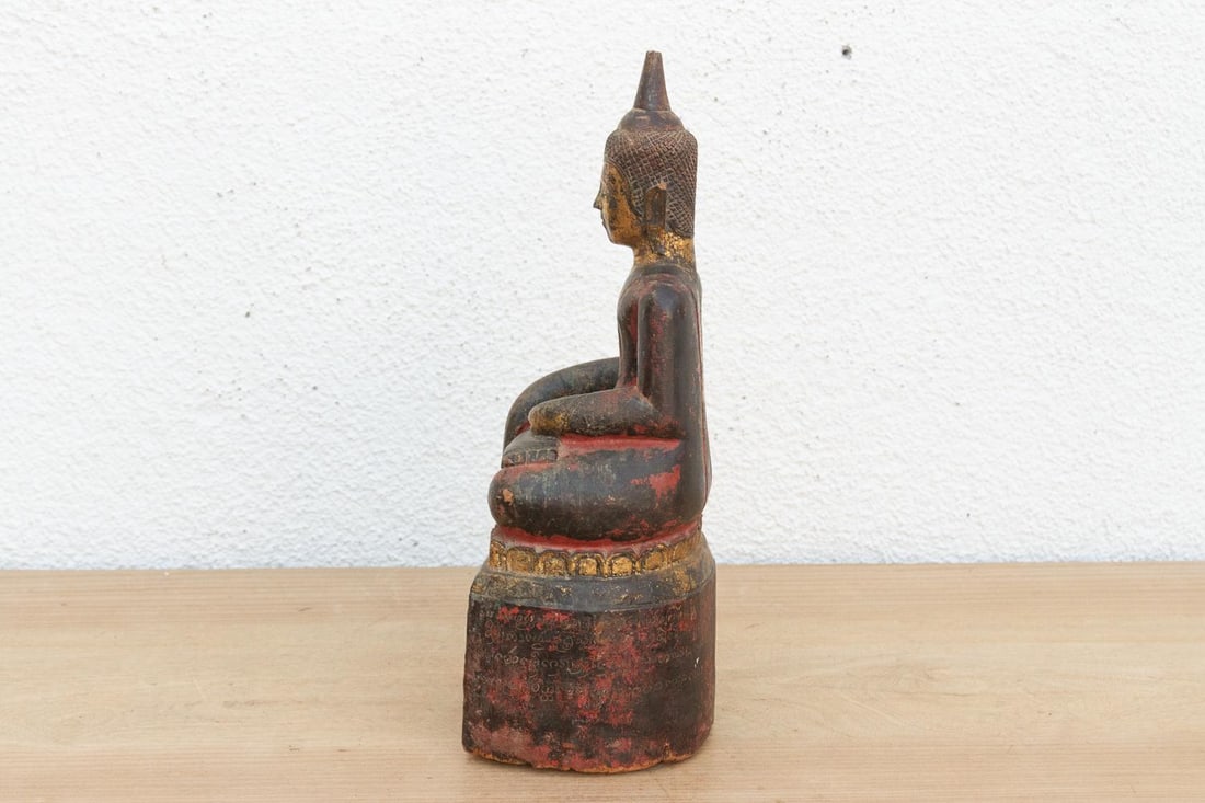 Gilt & Rouge Antique Devotional Seated Buddha - 4