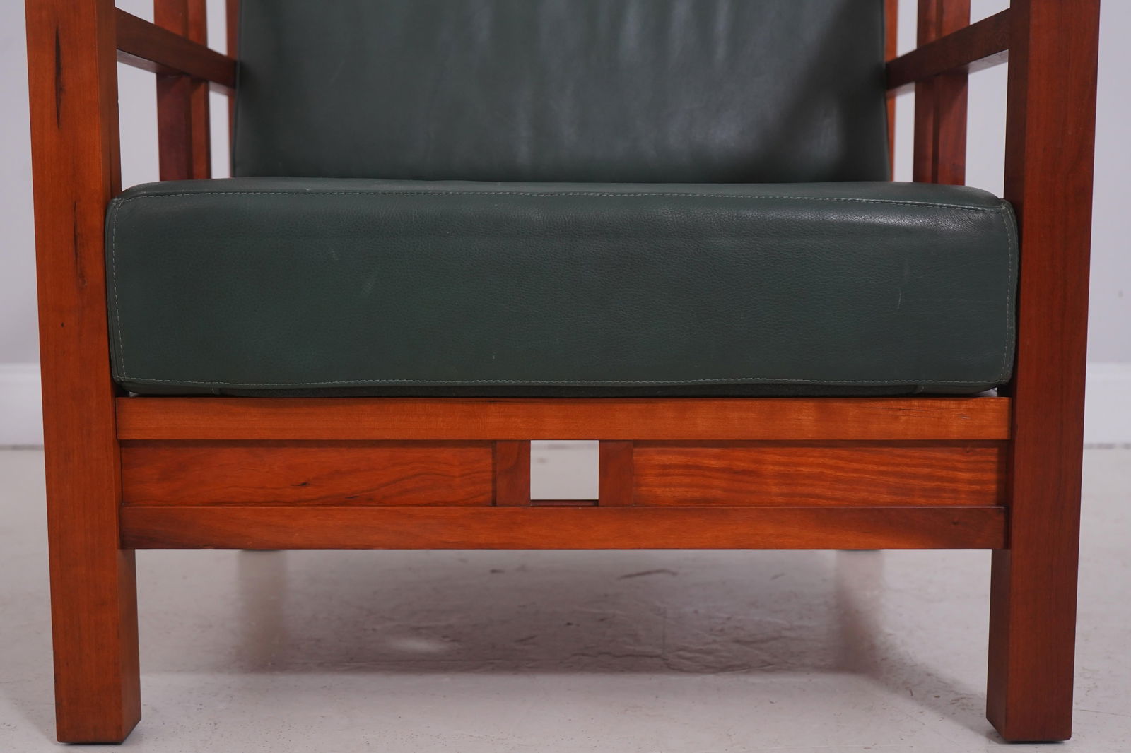 Pair Thomas Moser Windward Cherry Living Room Chairs - 12