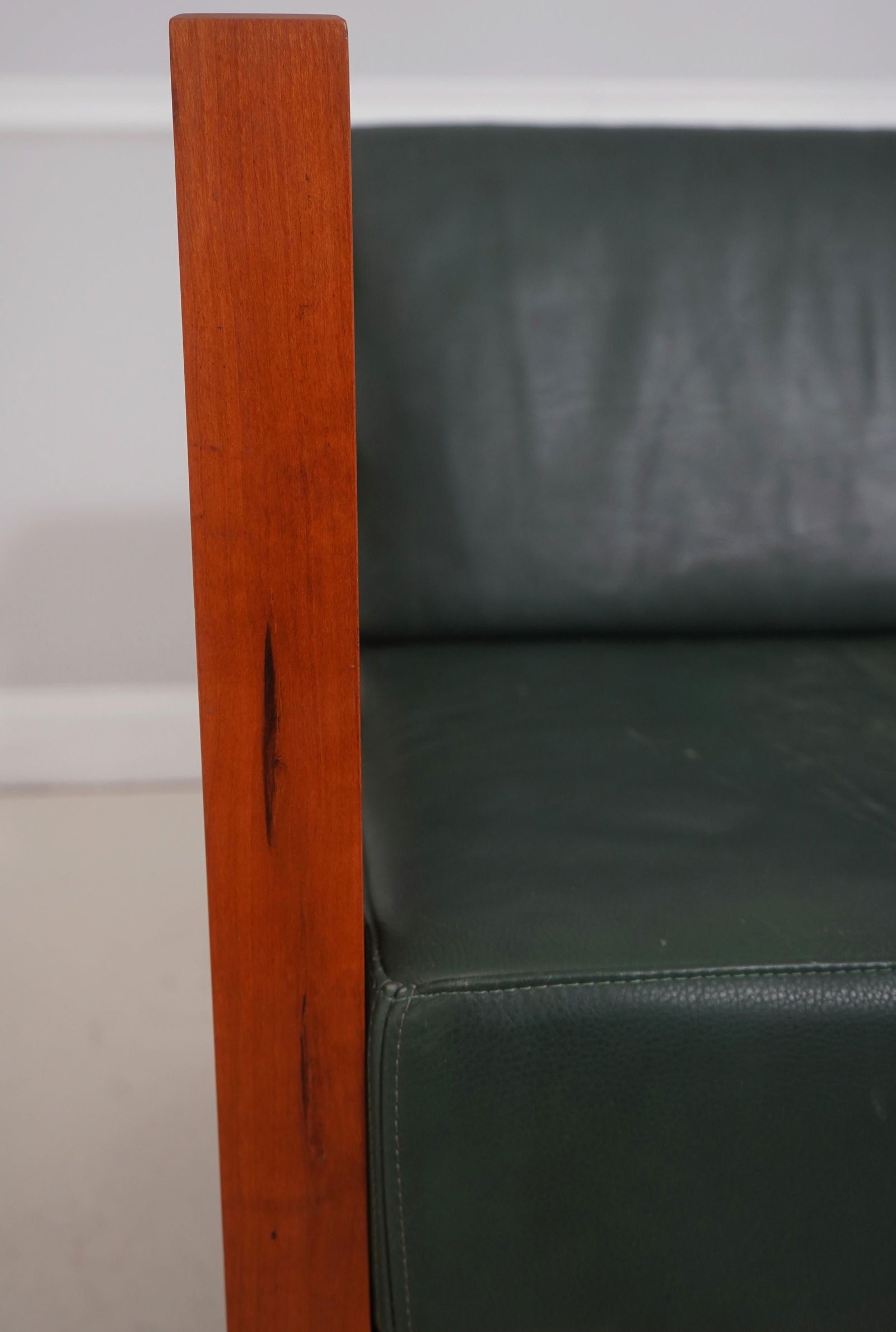 Pair Thomas Moser Windward Cherry Living Room Chairs - 15