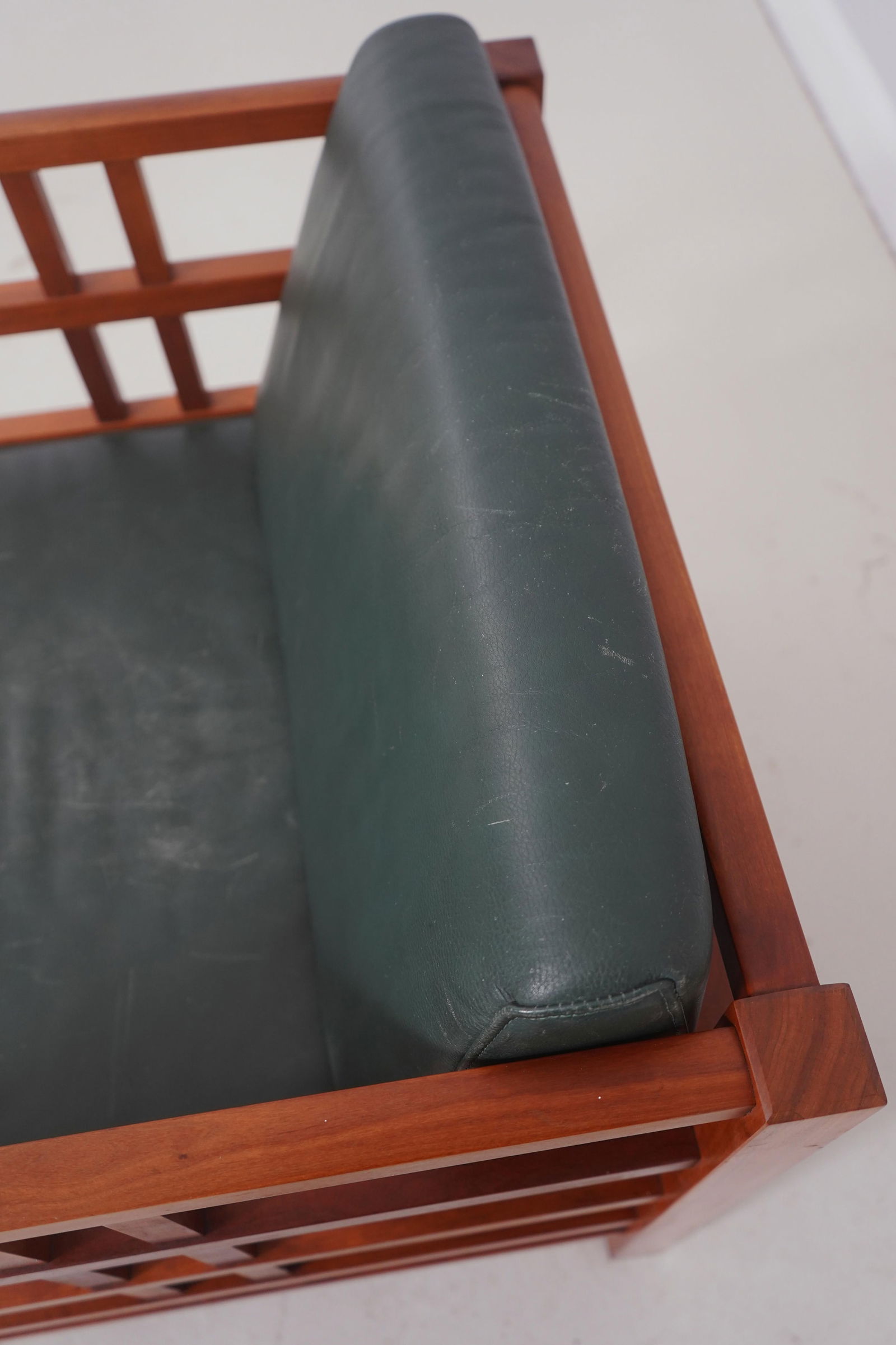 Pair Thomas Moser Windward Cherry Living Room Chairs - 16