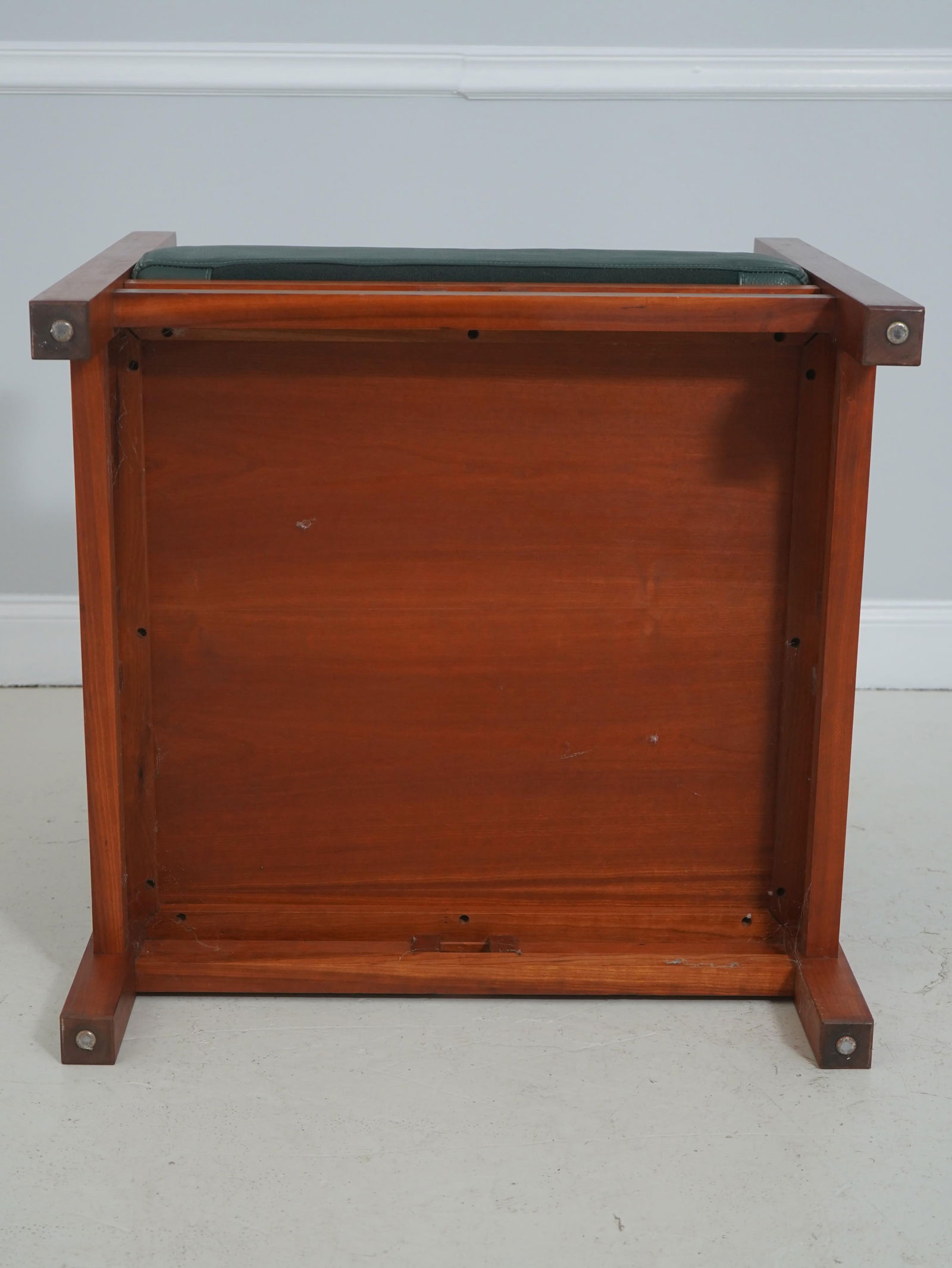 Pair Thomas Moser Windward Cherry Living Room Chairs - 18