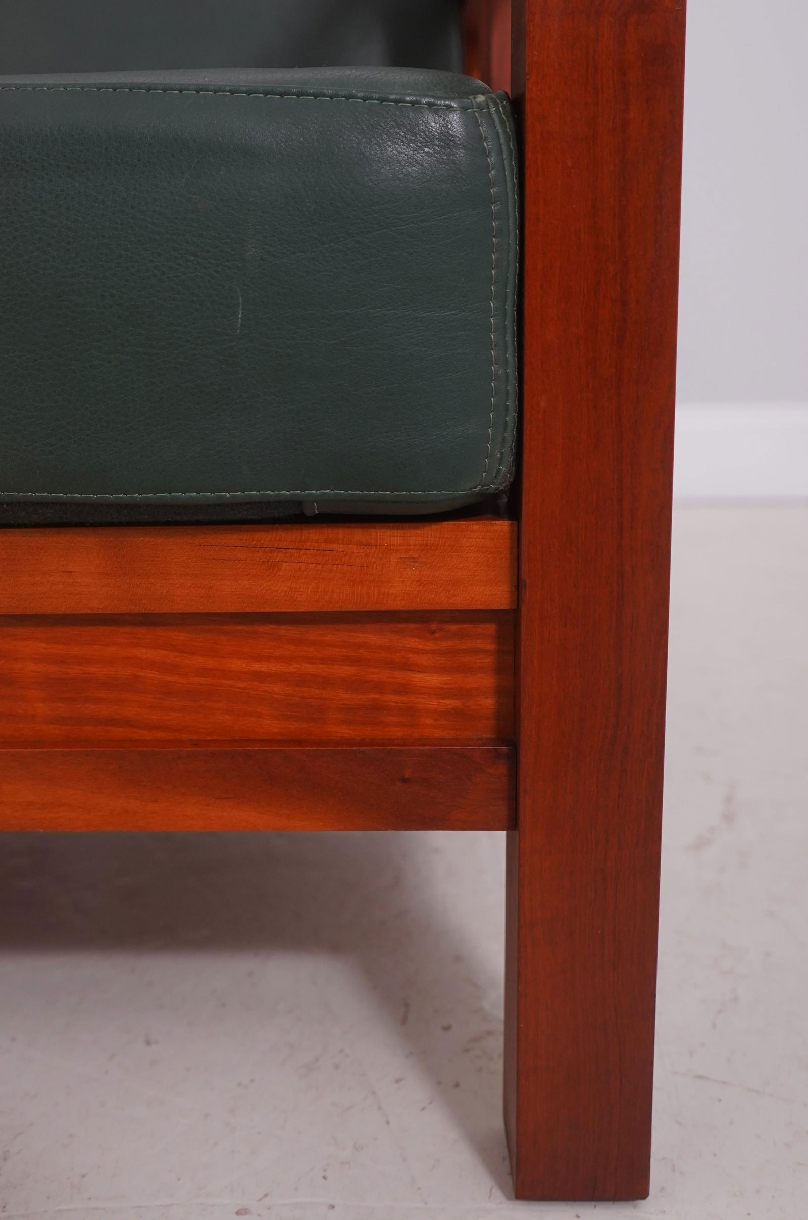 Pair Thomas Moser Windward Cherry Living Room Chairs - 7