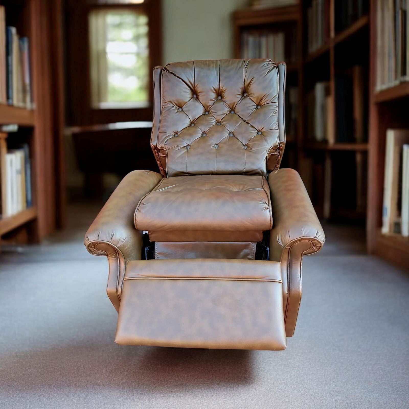 A Timeless Classic: The Genuine Vintage Stratolounger Recliner - 5