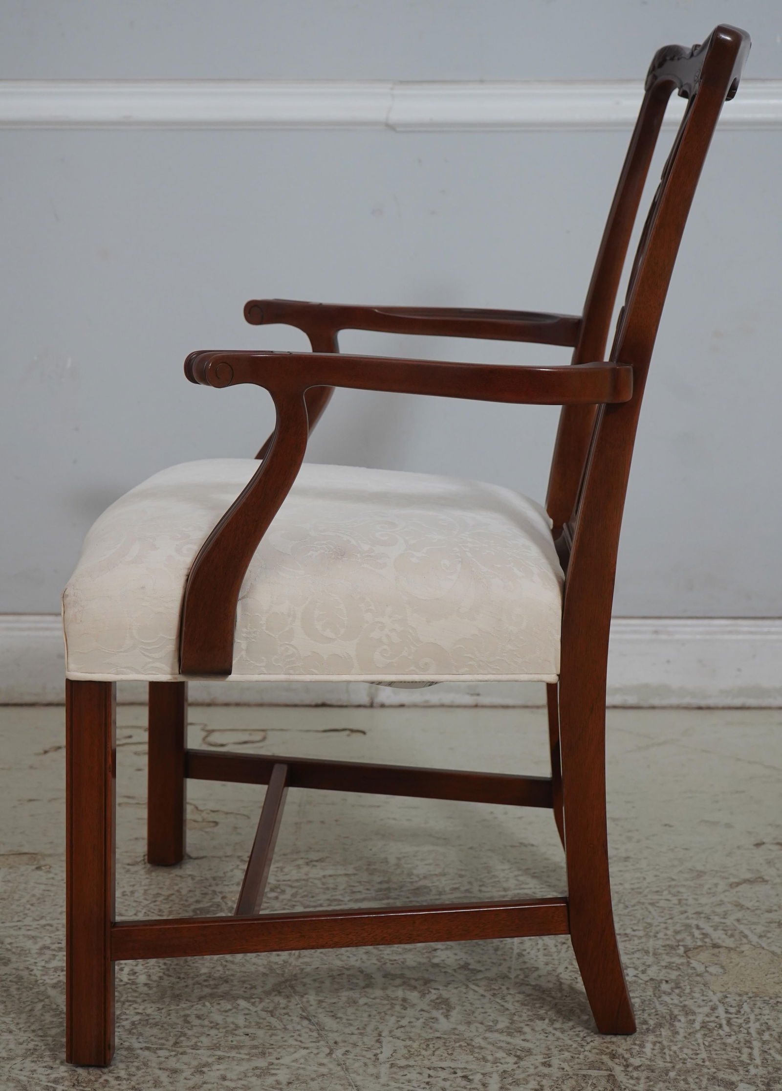 Set of 8 Kindel Mahogany Chippendale Upholstered Dining Chairs - 3